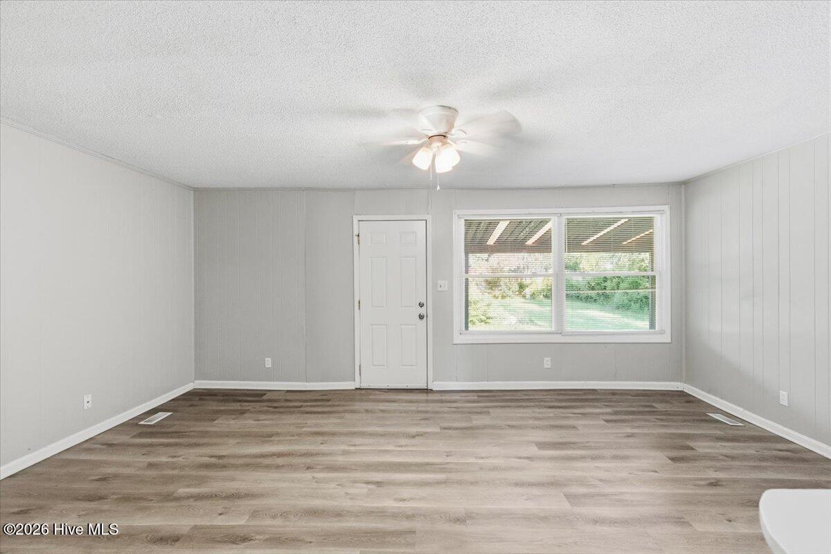 2512 Elderberry Drive Property Photo 14