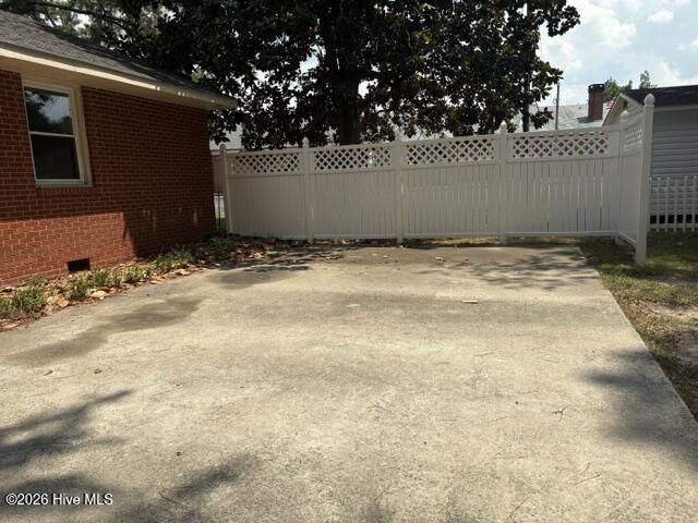 1606 West Road Property Photo 4