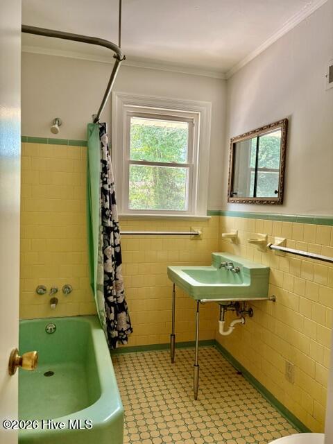1606 West Road Property Photo 17