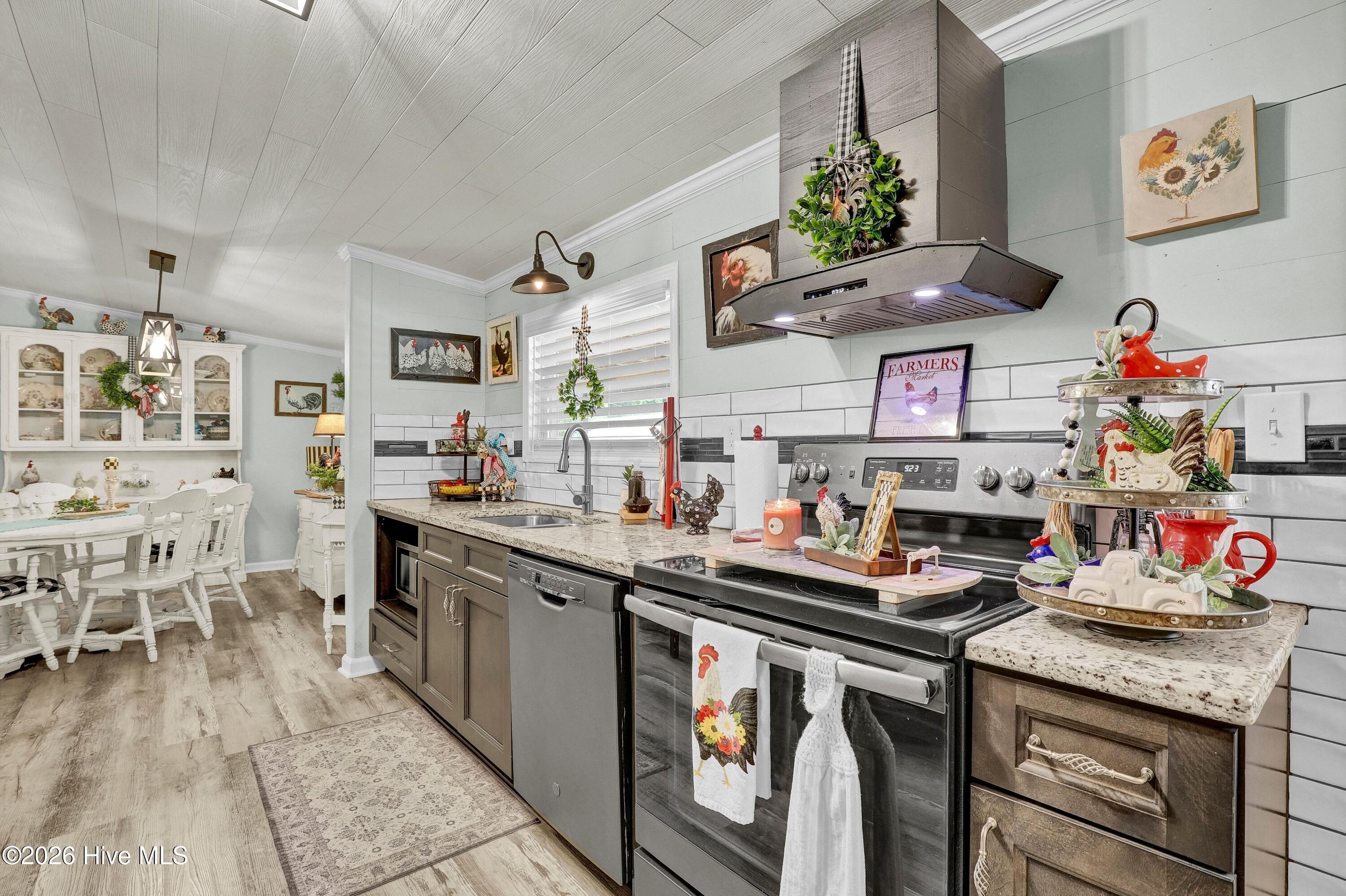 116 Woodcroft Lane Property Photo 10