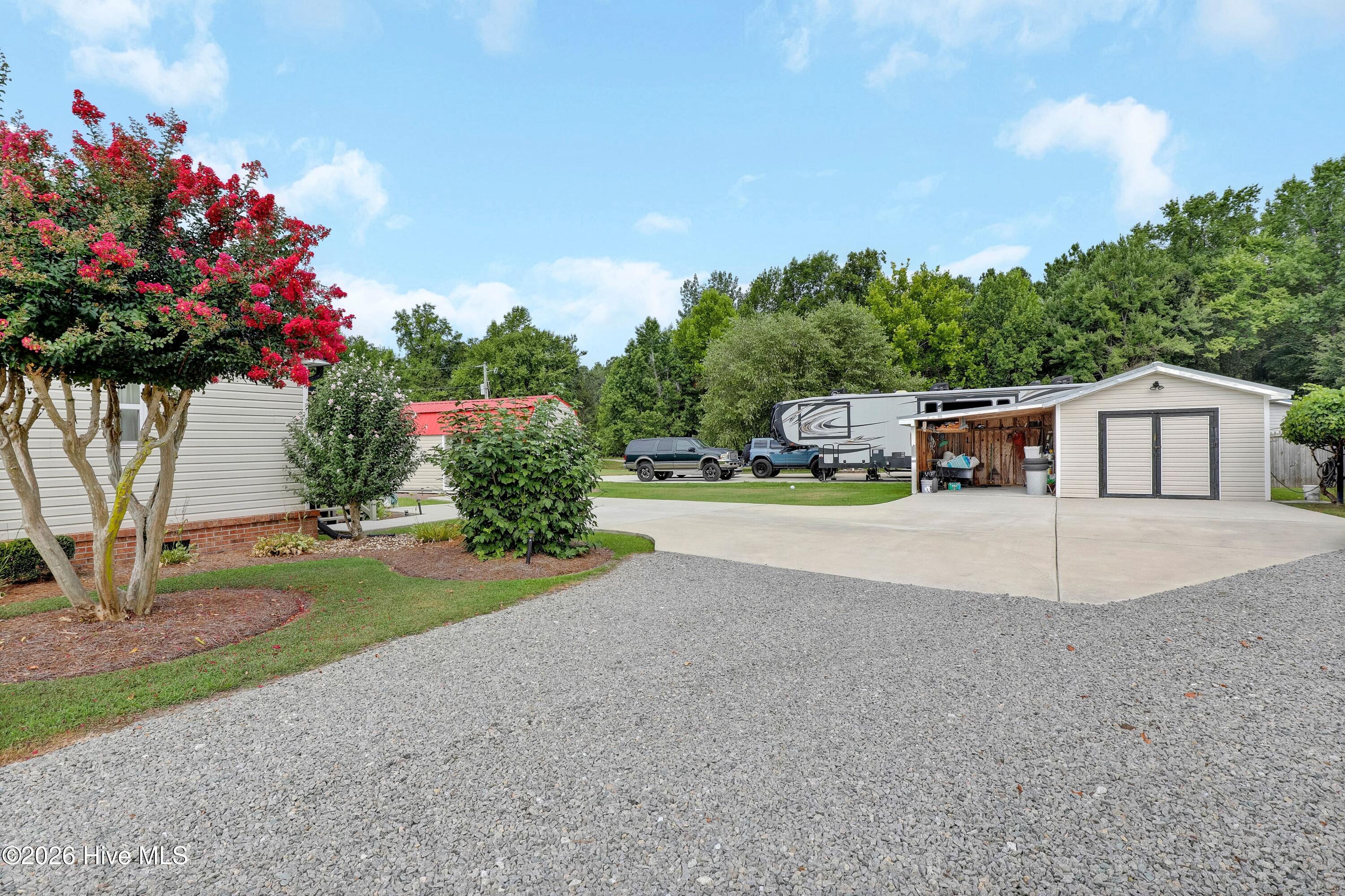 116 Woodcroft Lane Property Photo 22