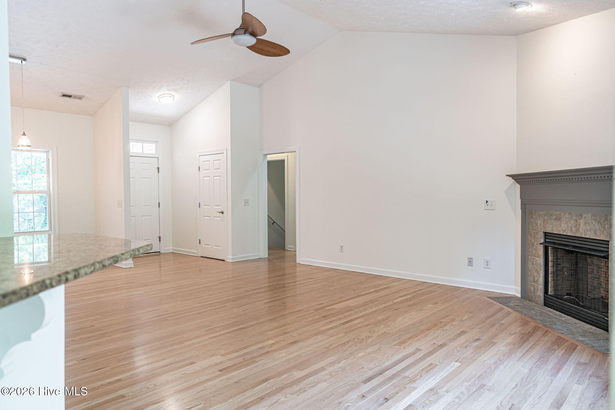 4 Carson Way Property Photo 5