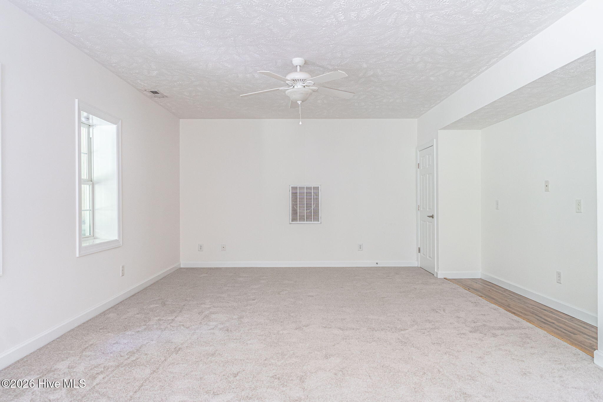 4 Carson Way Property Photo 31