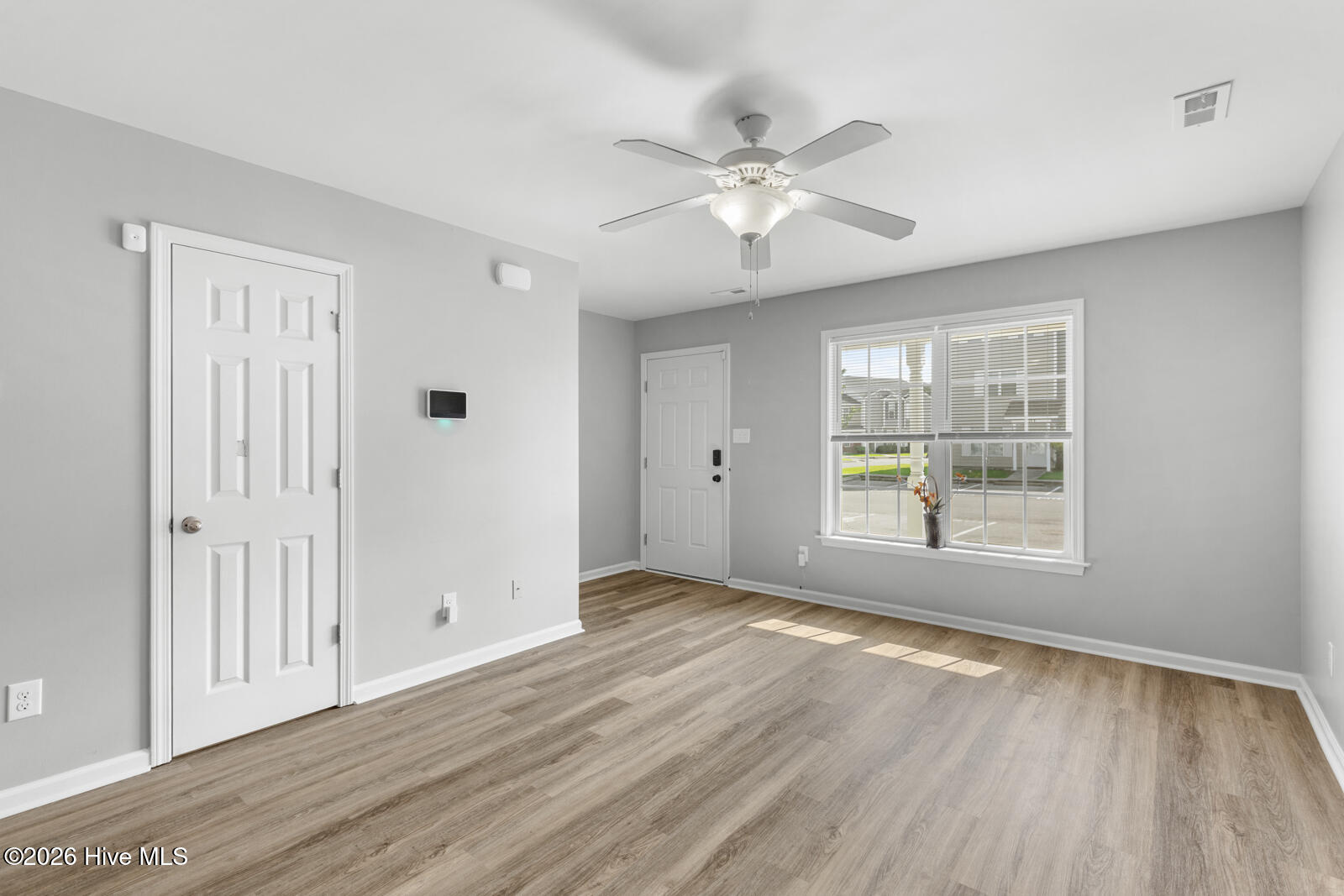 402 Caldwell Loop Property Photo 5