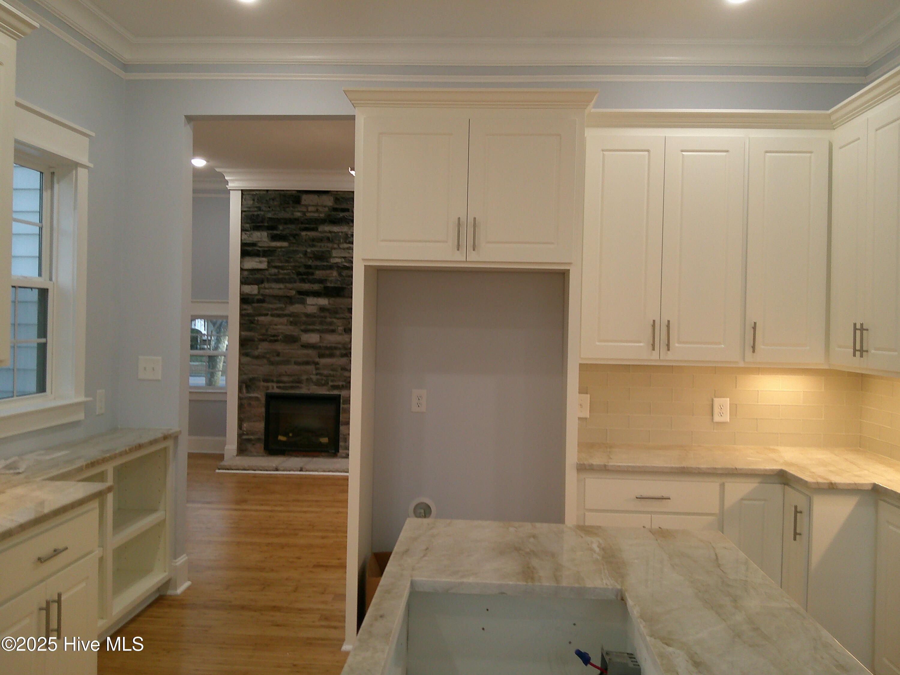 363 W Third Street Property Photo 12