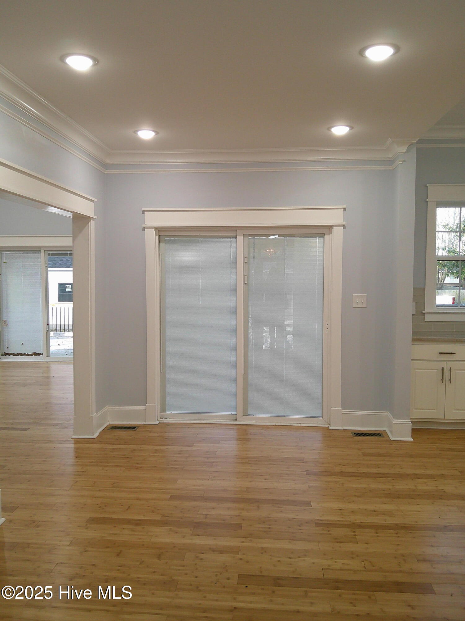 363 W Third Street Property Photo 15