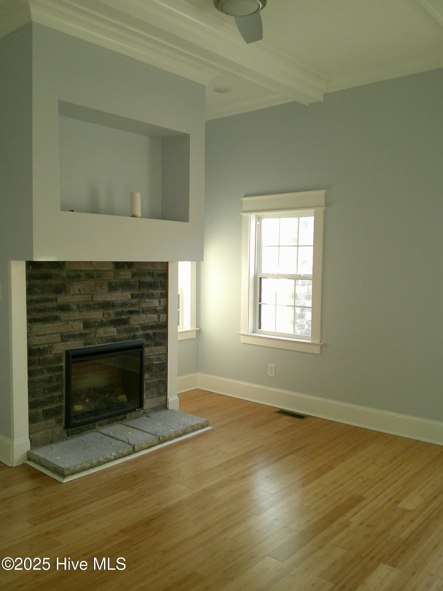 363 W Third Street Property Photo 23