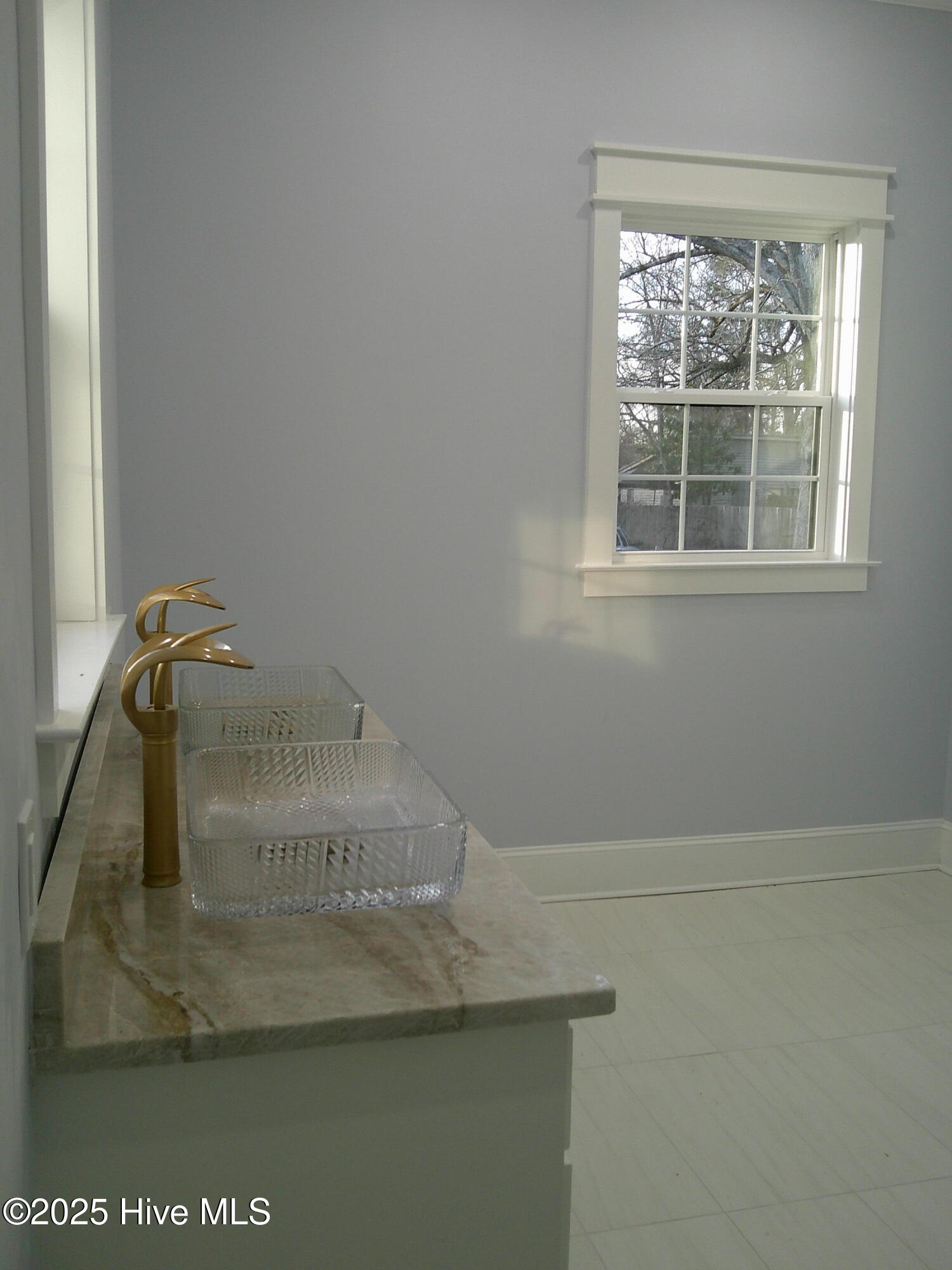 363 W Third Street Property Photo 25