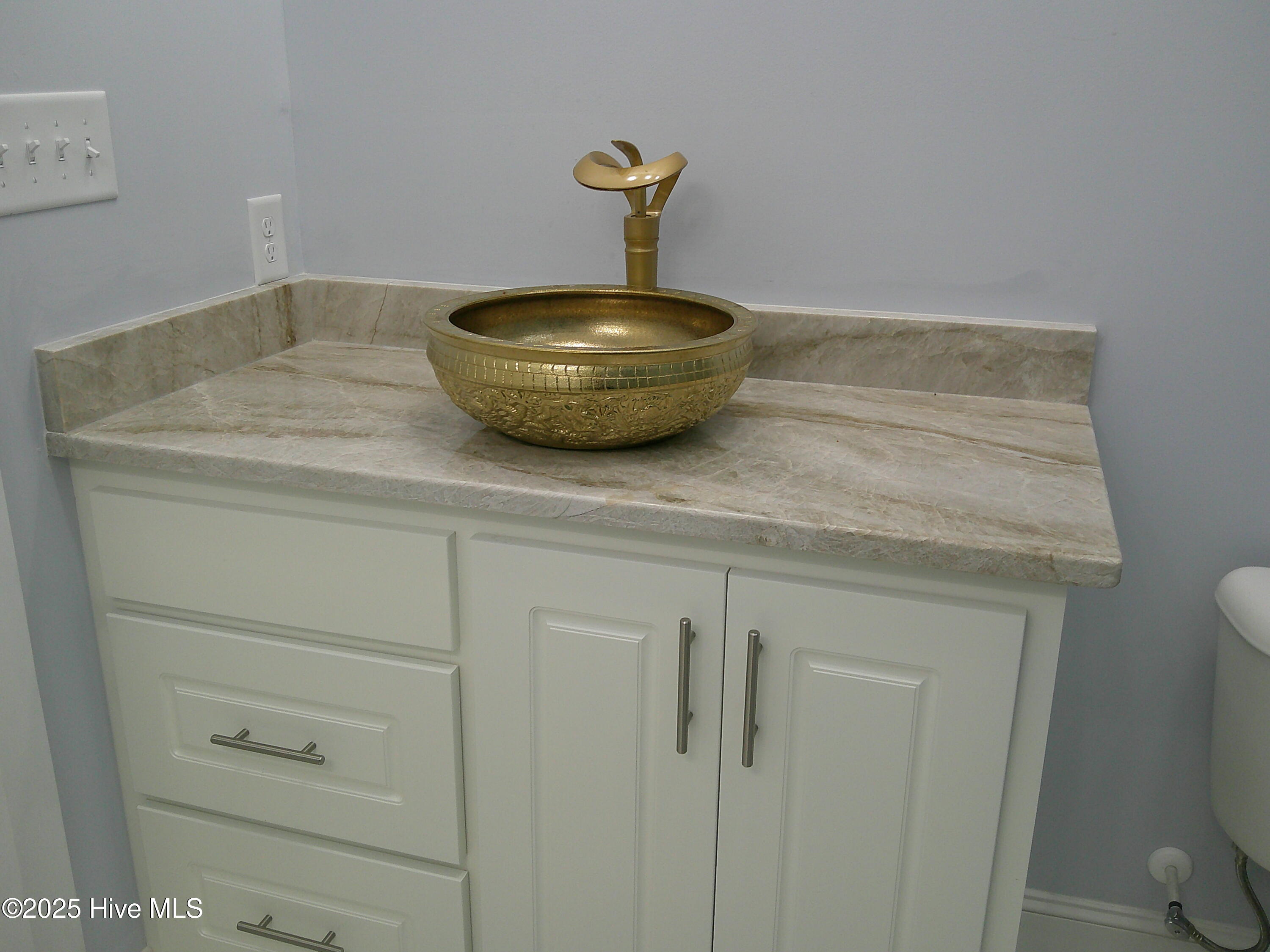 363 W Third Street Property Photo 50