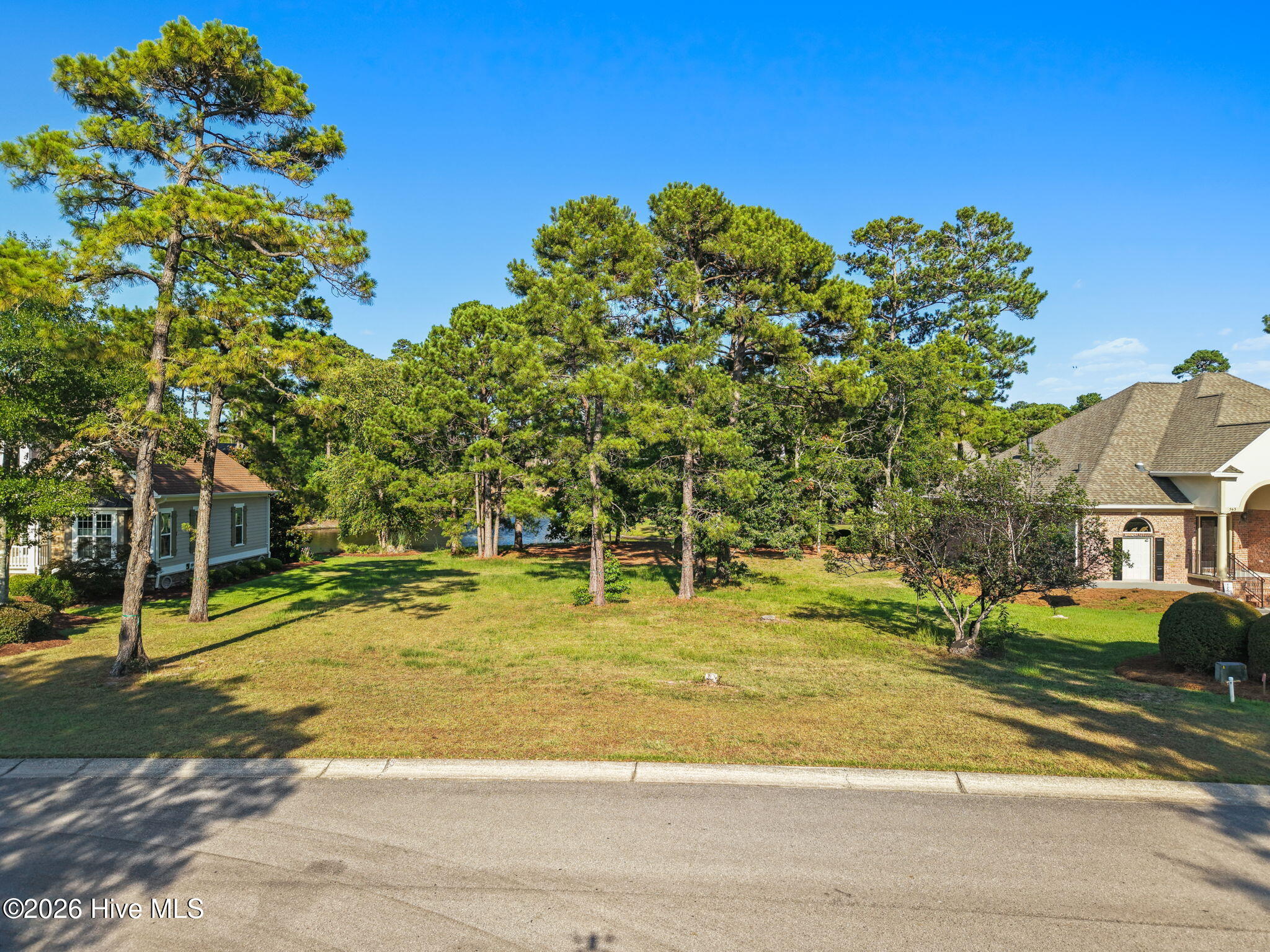 565 112 Gladstone Circle Sw Property Photo 1
