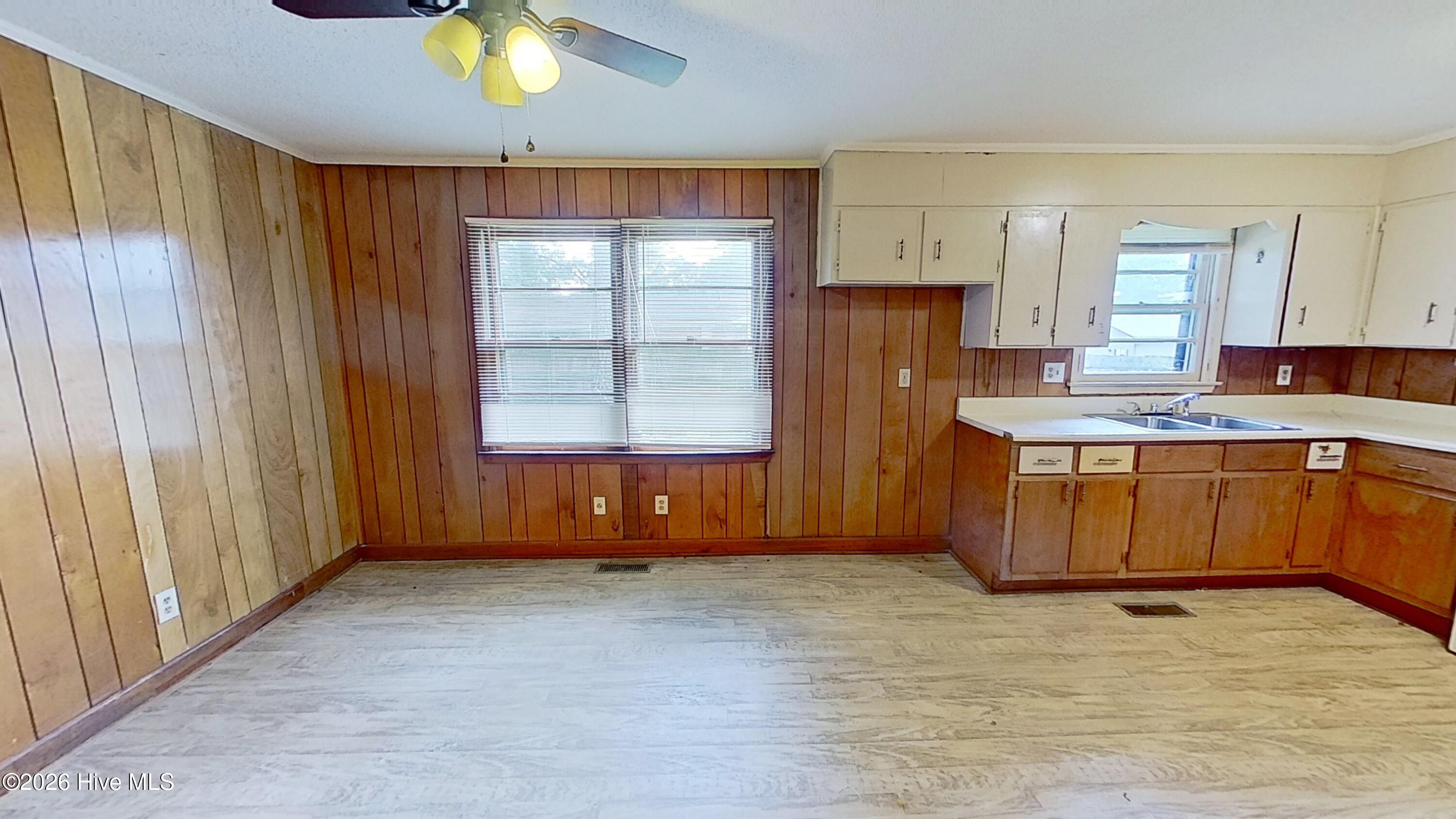 209 Sycamore Street Property Photo 5
