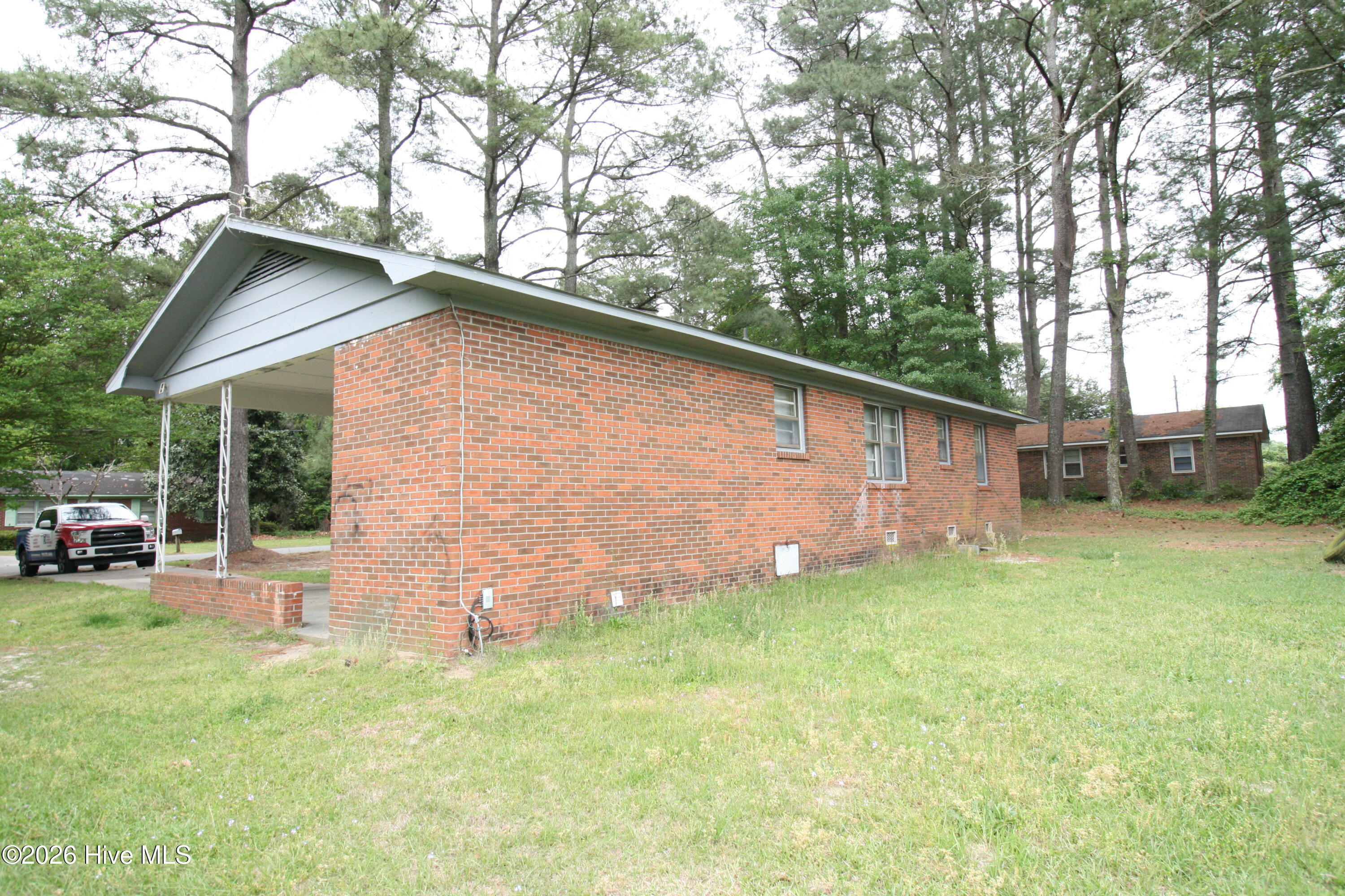 209 Sycamore Street Property Photo 26