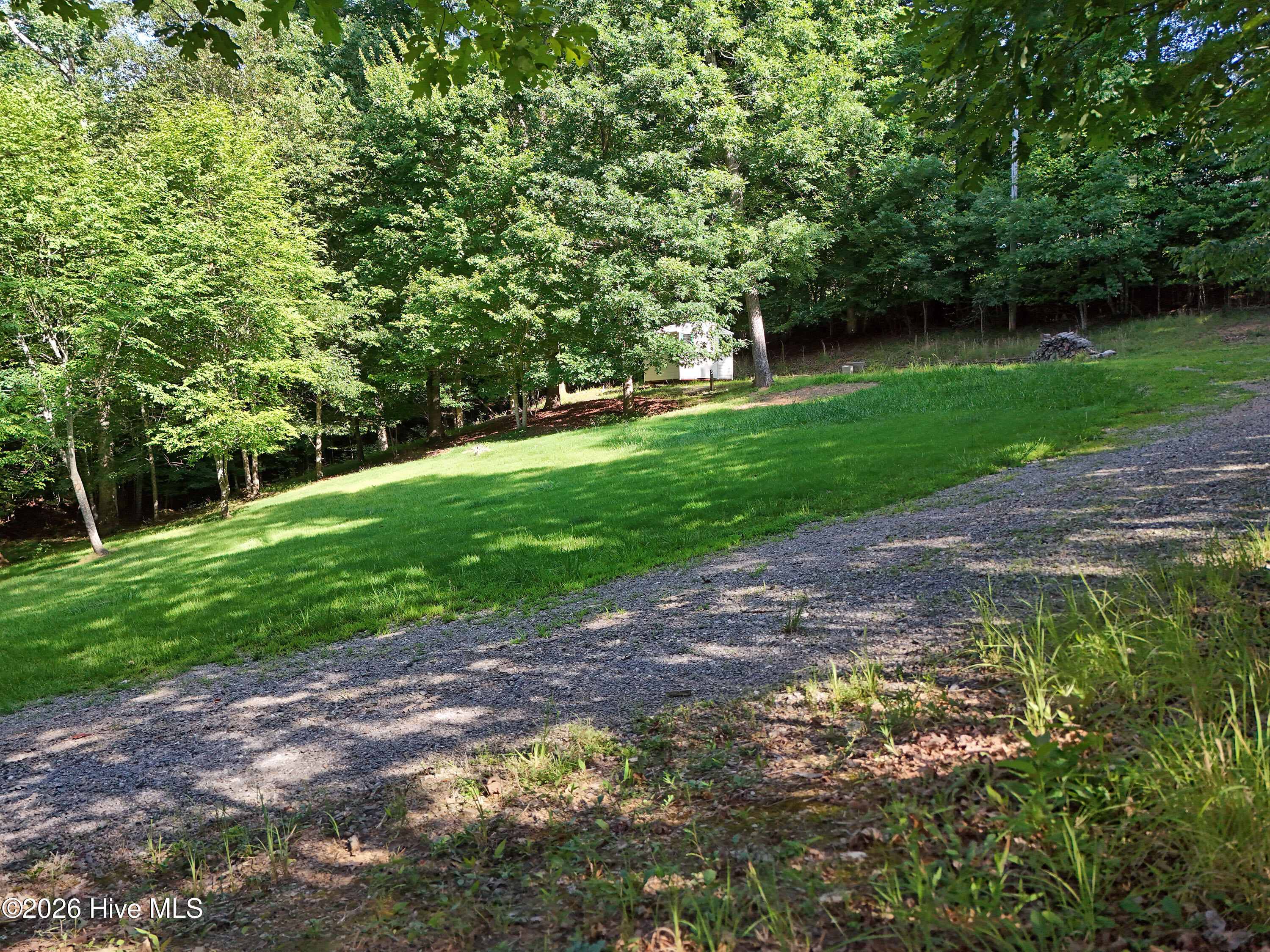 475 3-e Driver Avenue Property Photo 2
