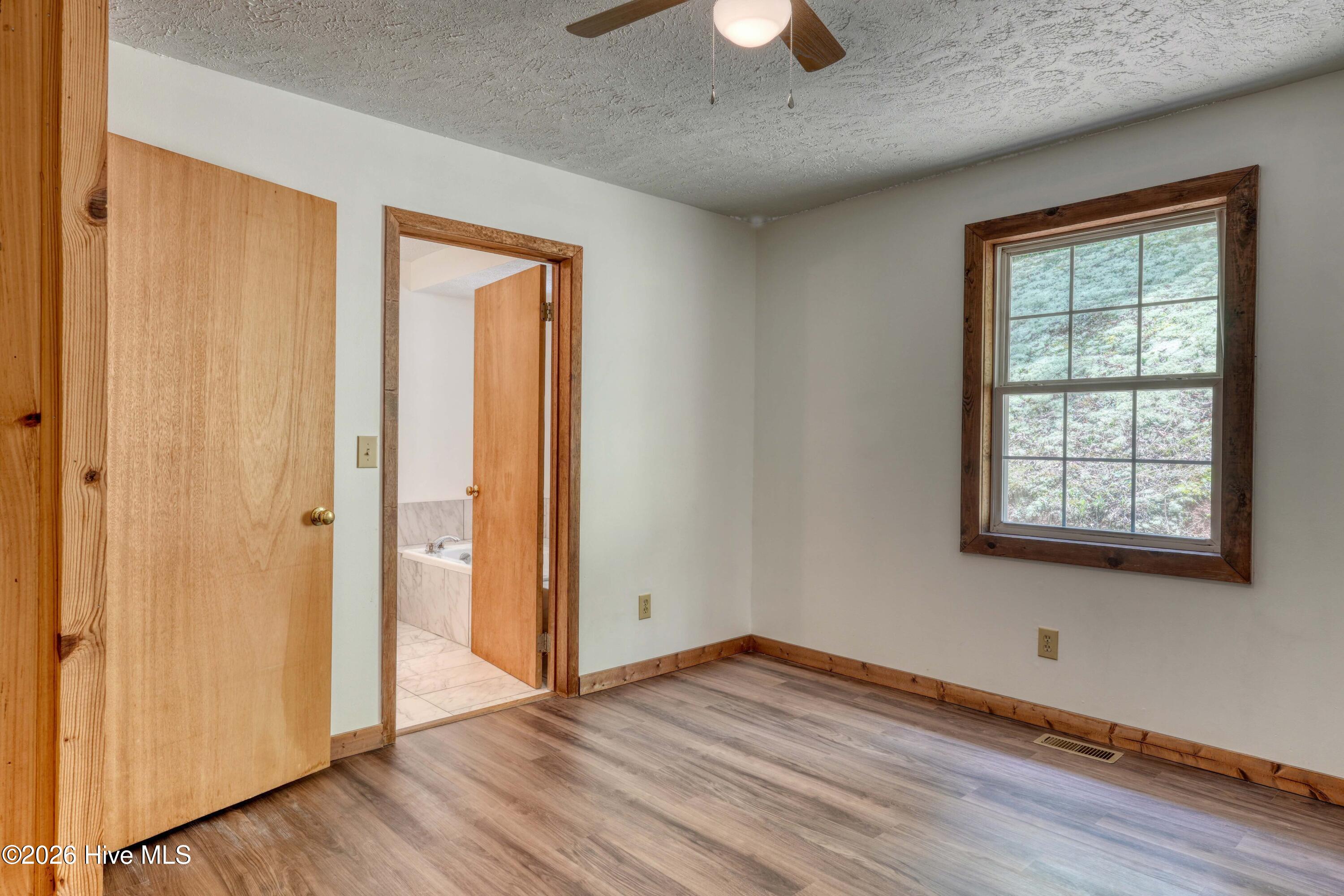 92 Ogreeta Road Property Photo 16