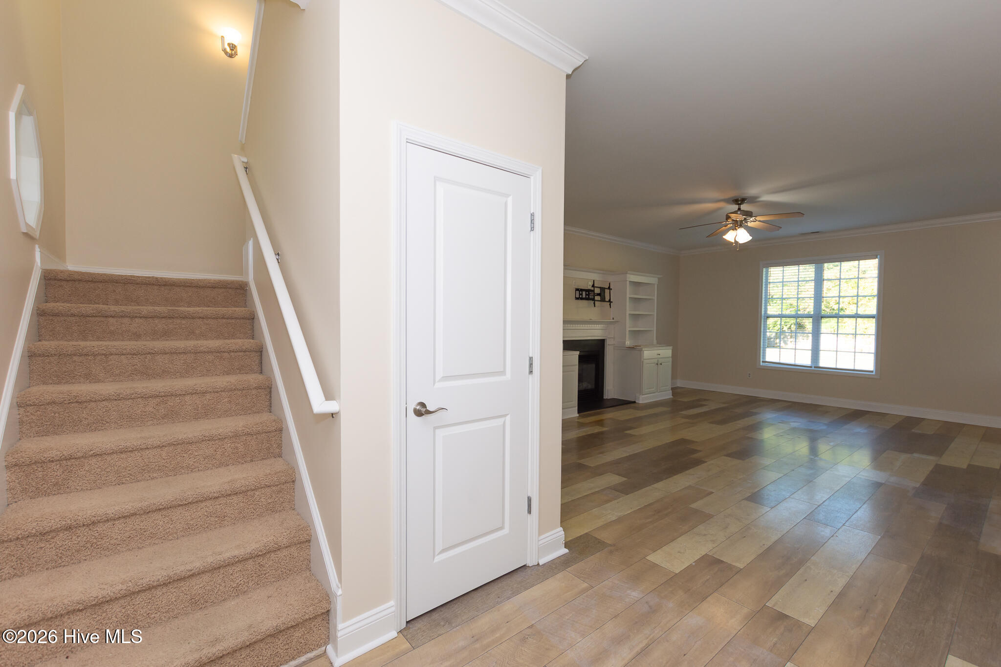 222 Diamond Court Property Photo 9
