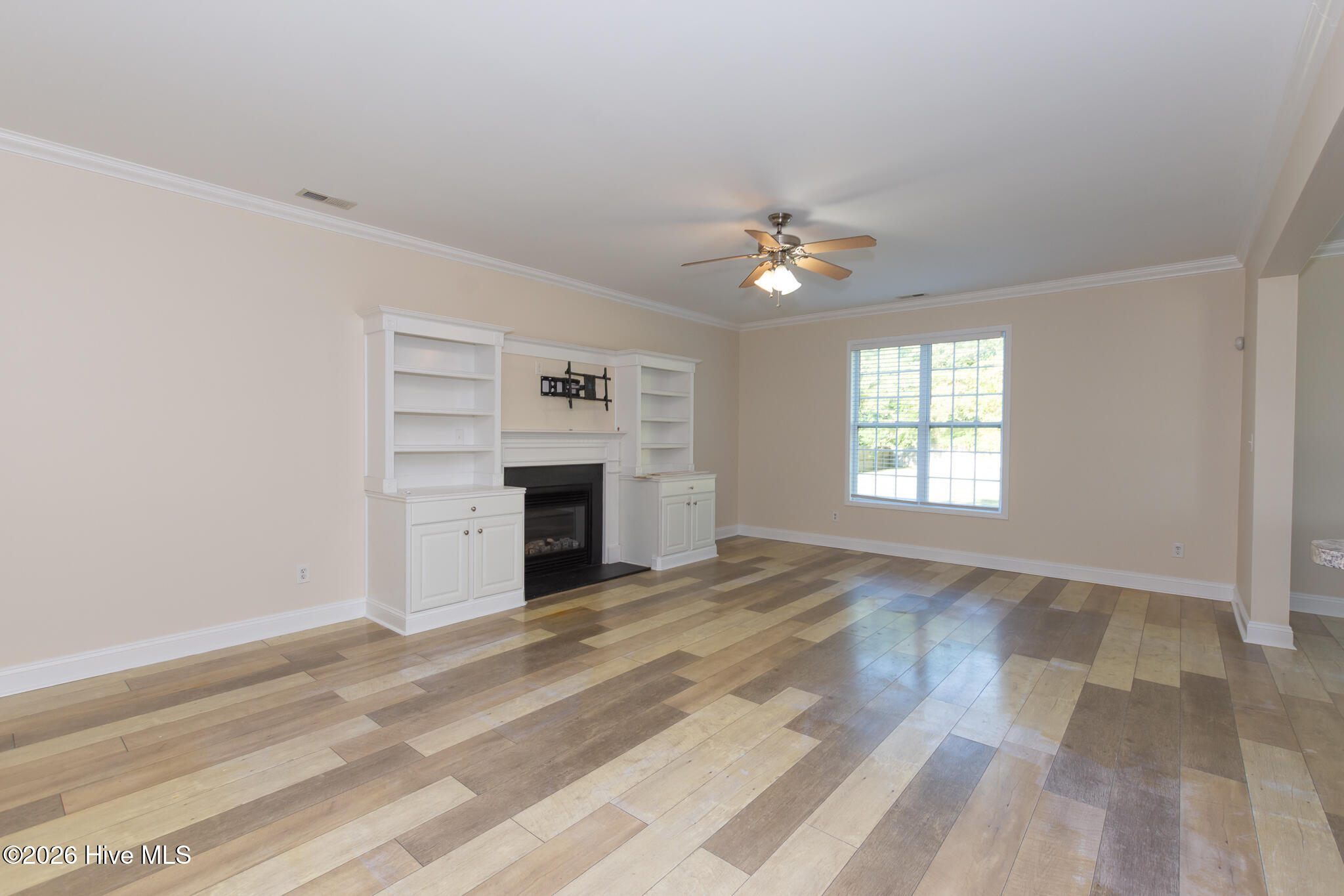 222 Diamond Court Property Photo 10
