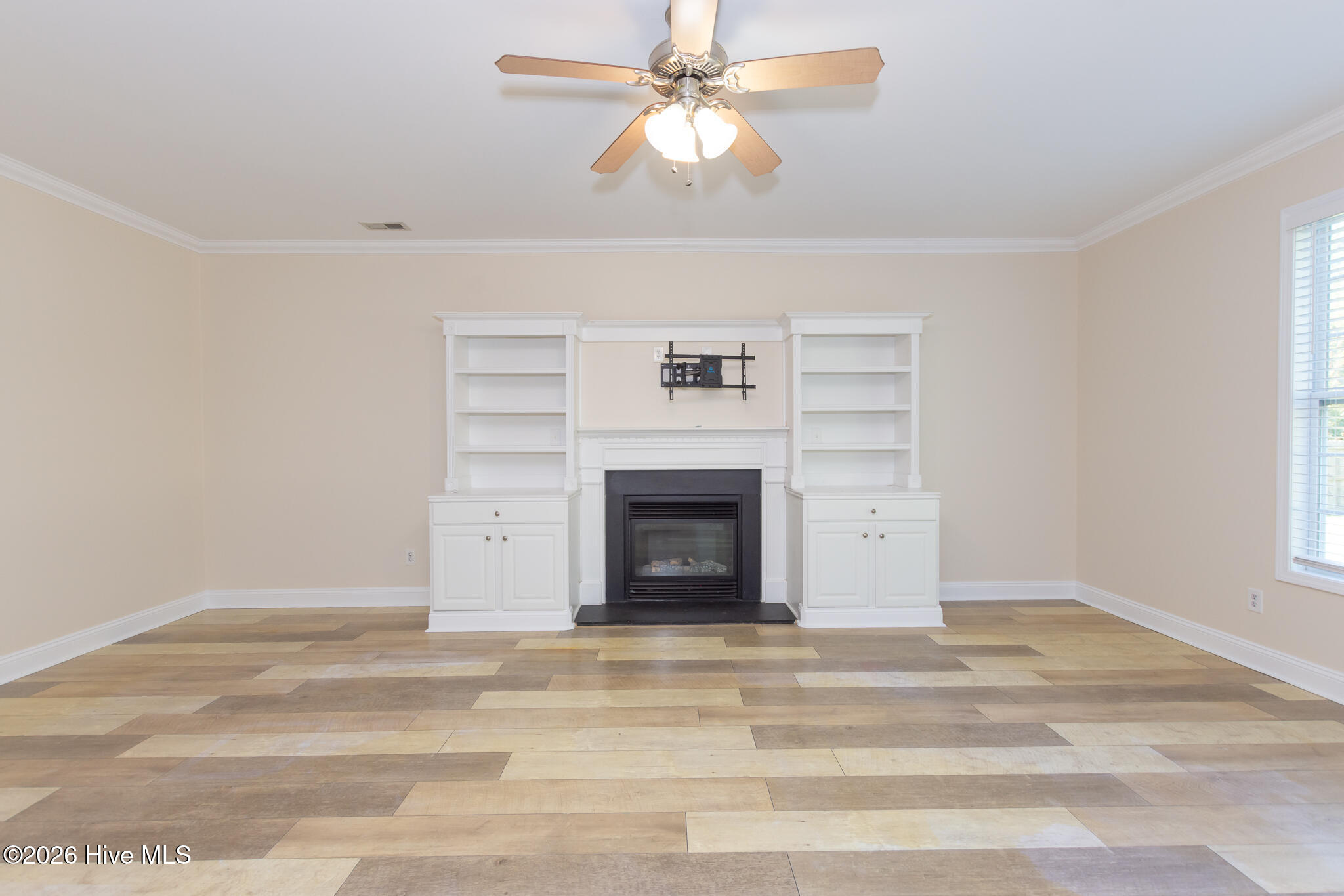 222 Diamond Court Property Photo 14