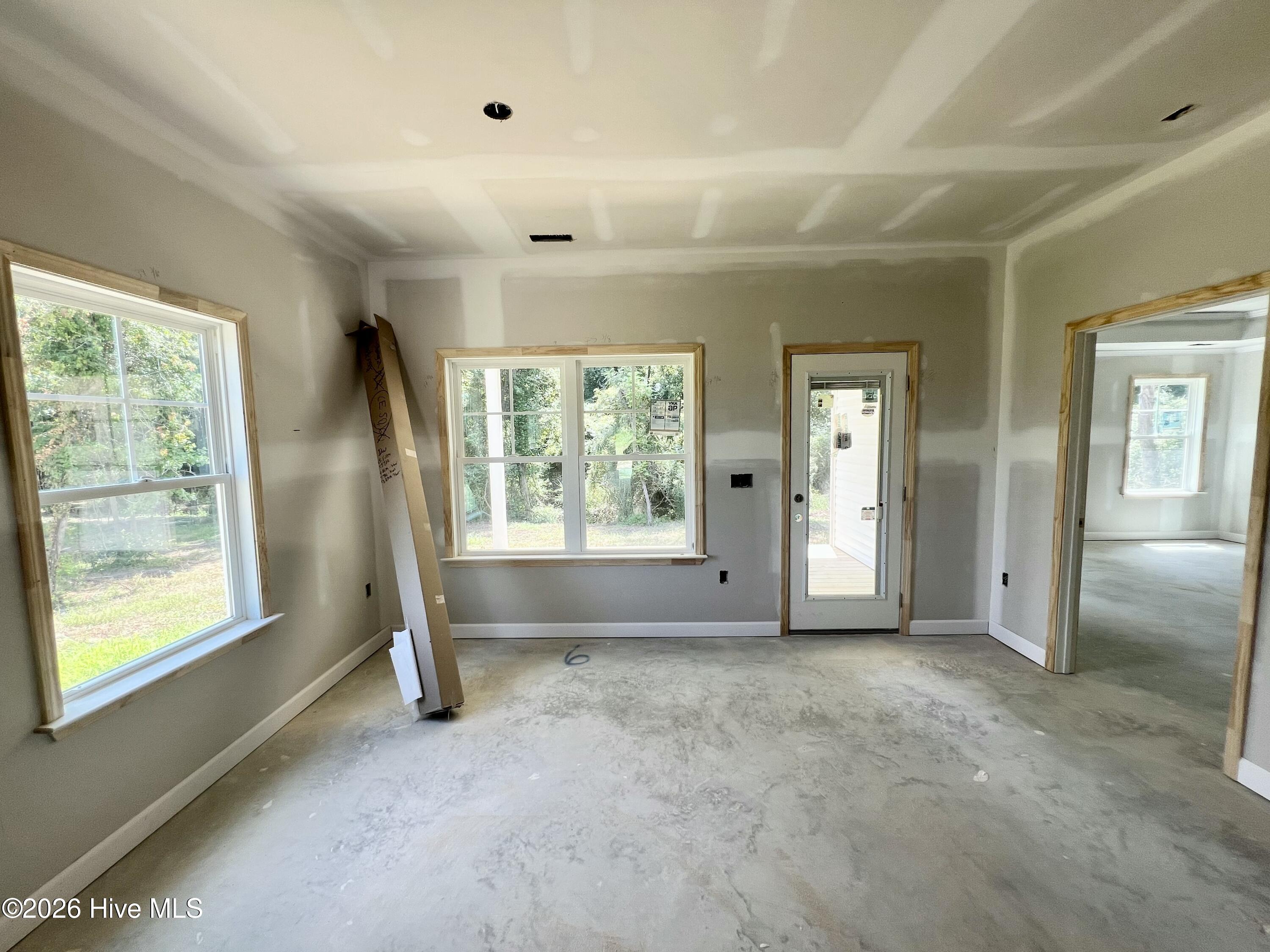 312 Creeks Edge Drive Property Photo 9
