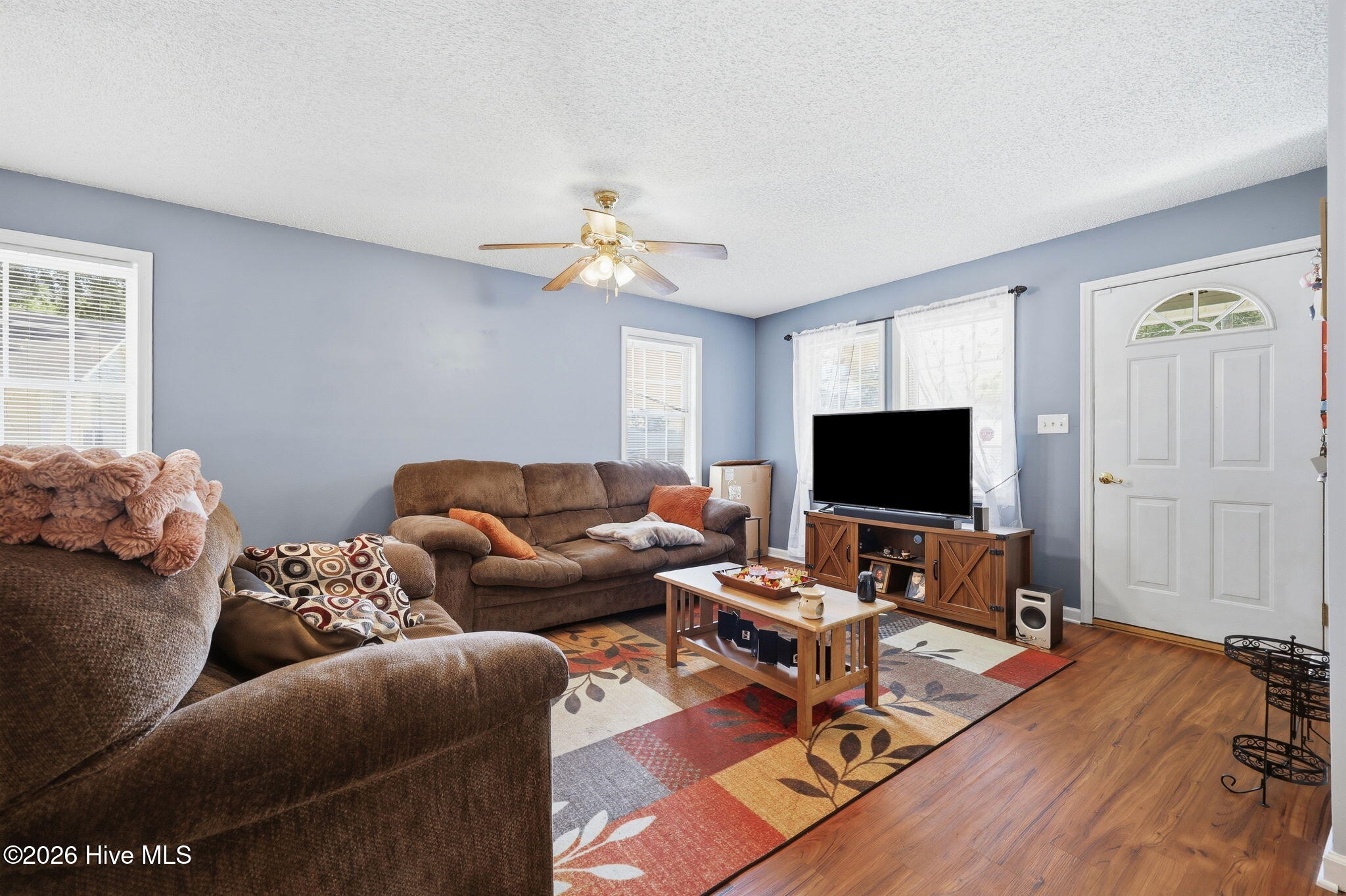 810 E Saint John Street Property Photo 14