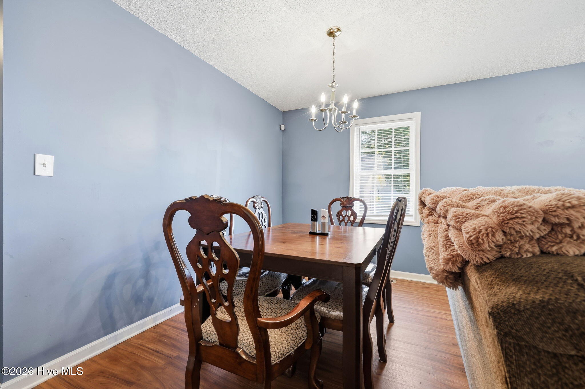 810 E Saint John Street Property Photo 21