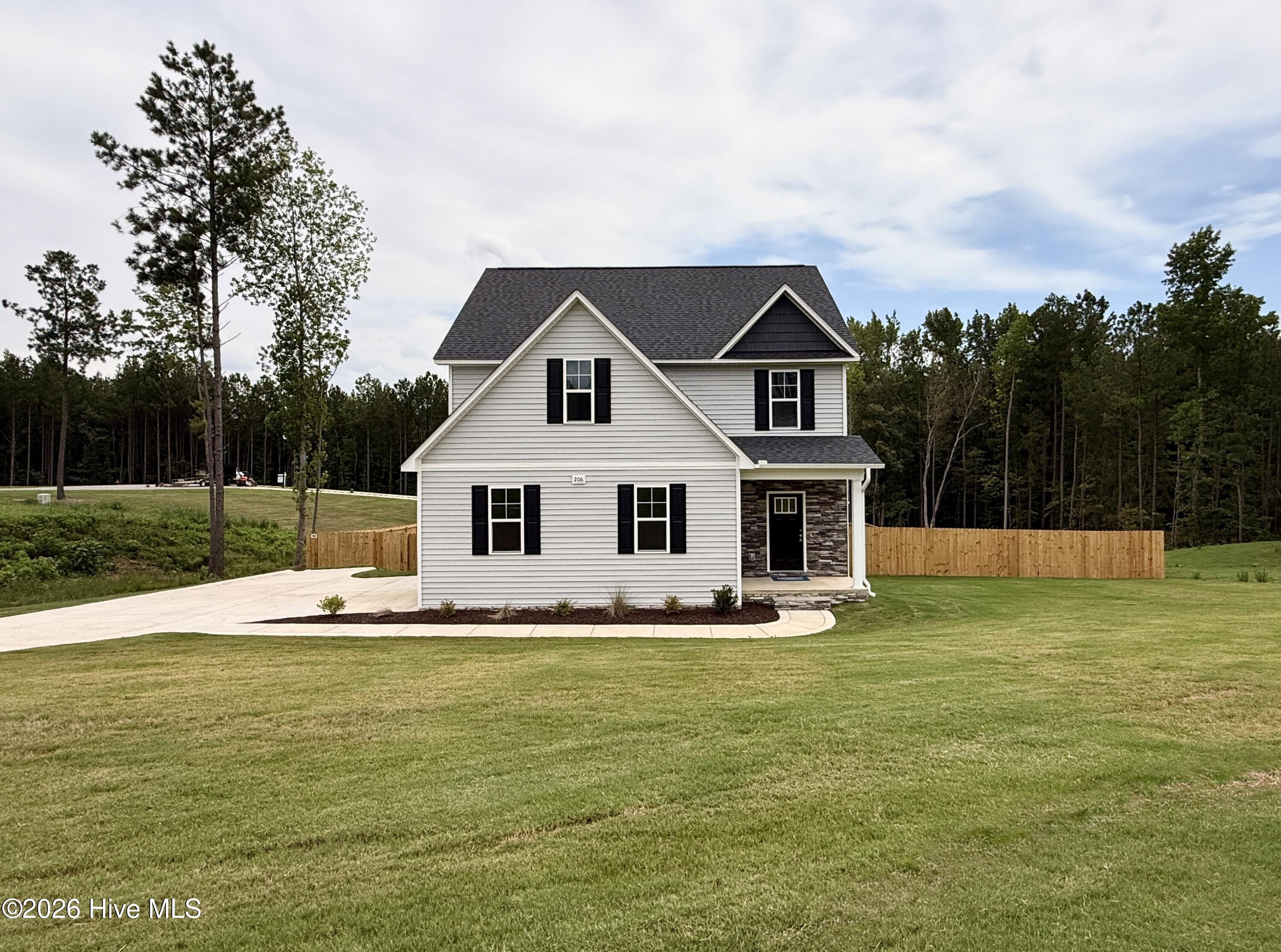 206 Uwharrie Way Property Photo 1