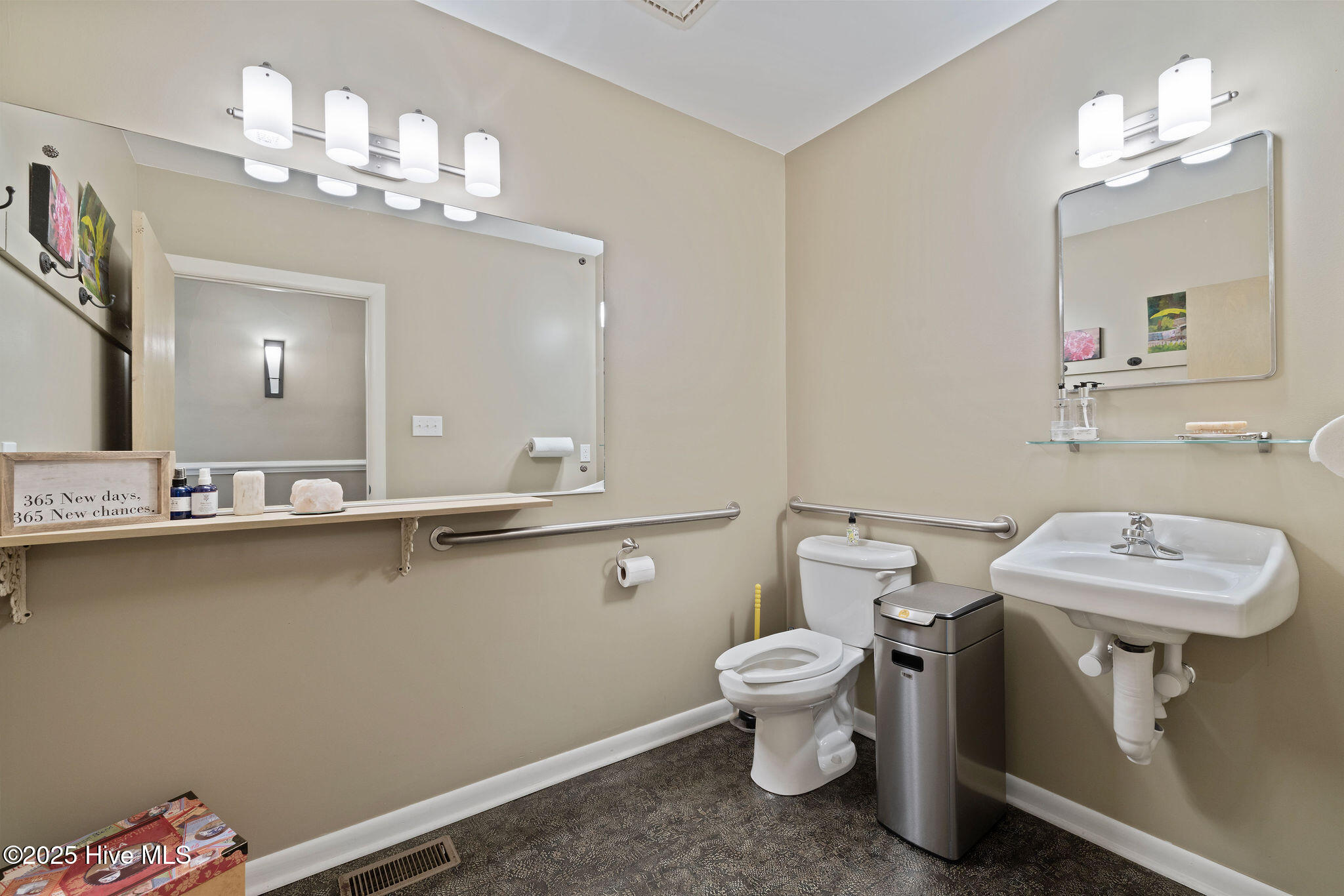 610 N Jefferson Avenue Property Photo 45