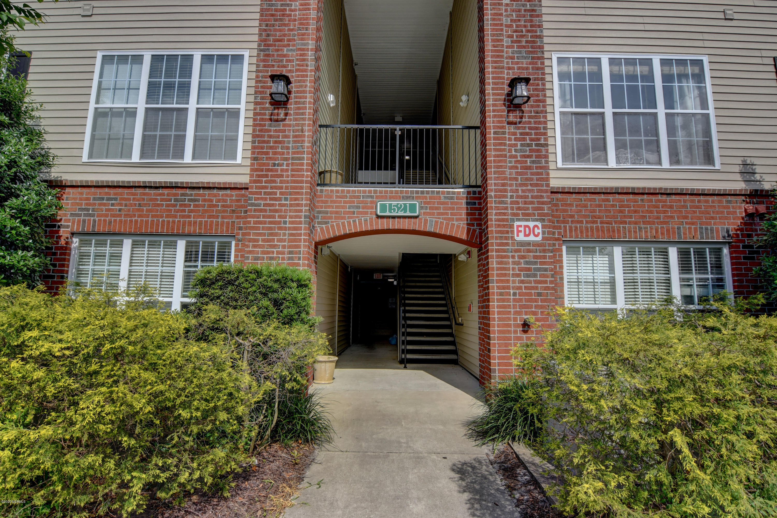 1521 Cadfel Court Unit 106 Property Photo 3
