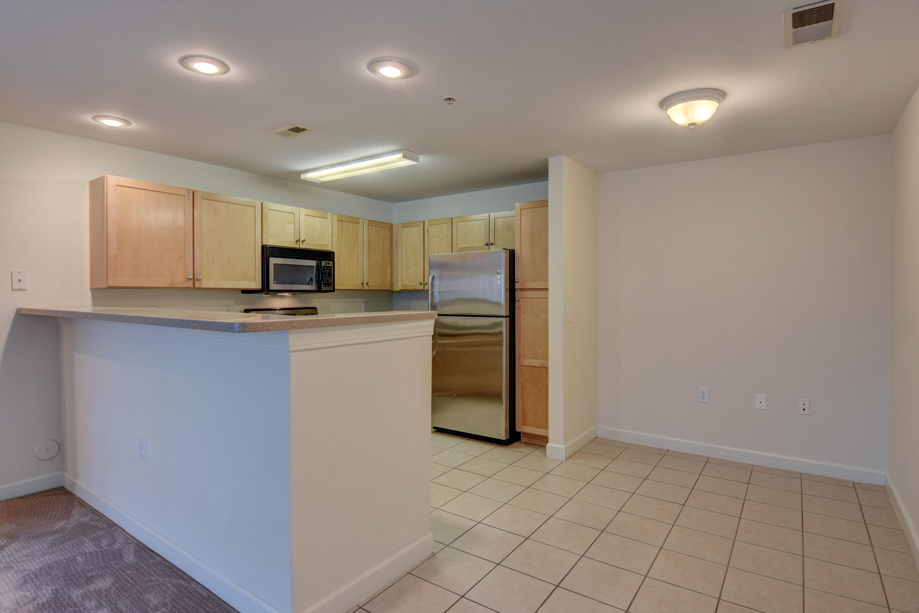 1521 Cadfel Court Unit 106 Property Photo 4