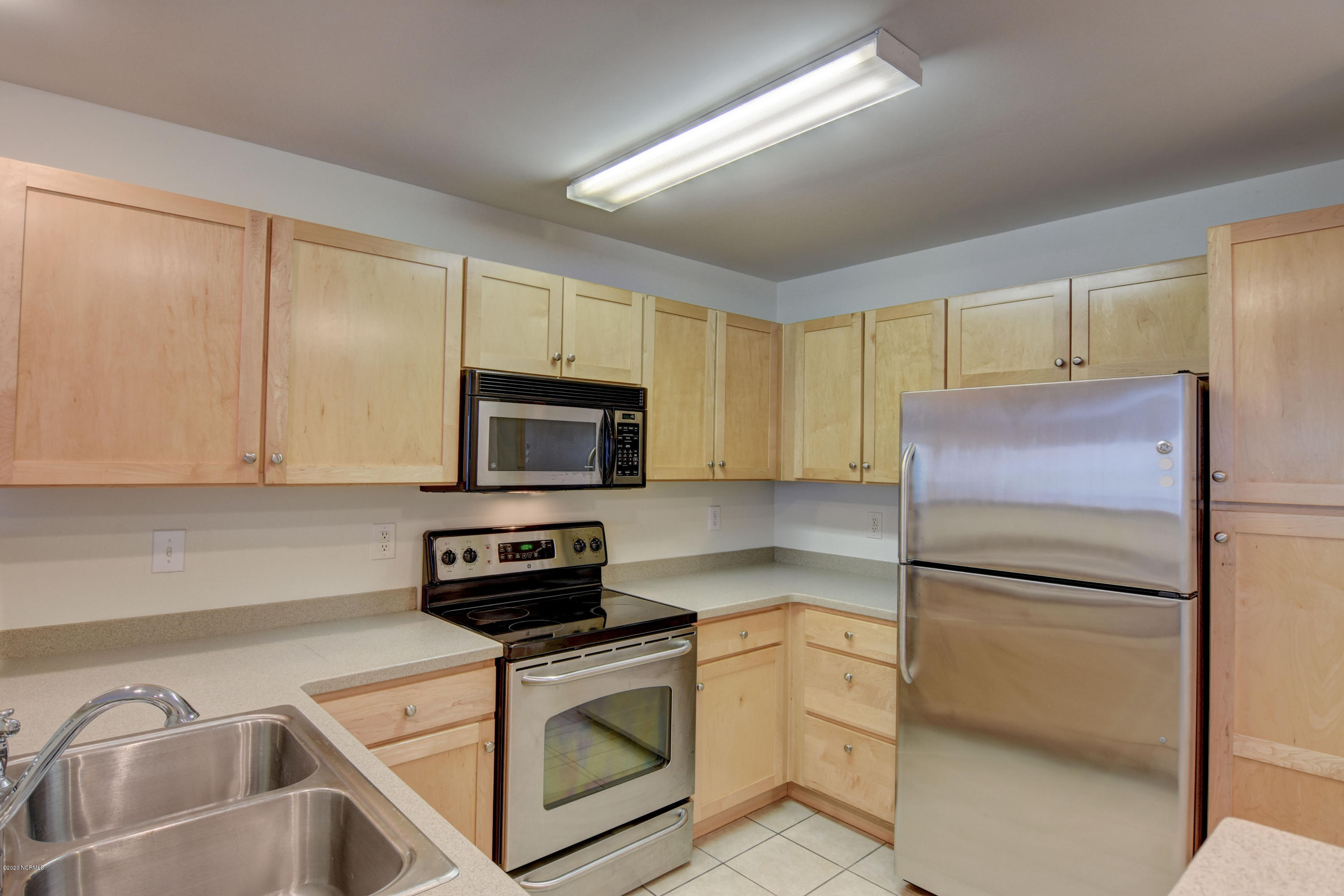 1521 Cadfel Court Unit 106 Property Photo 7