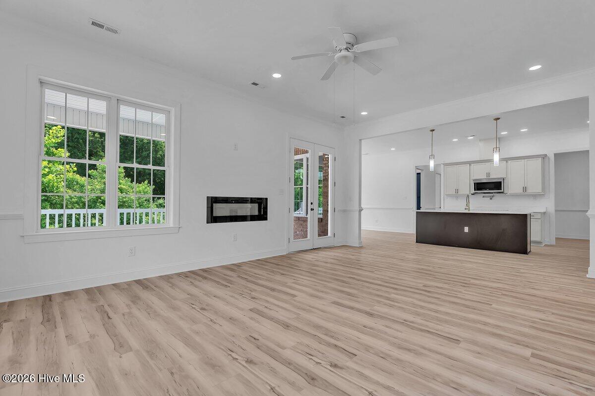 2038 Autumn Drive Property Photo 17