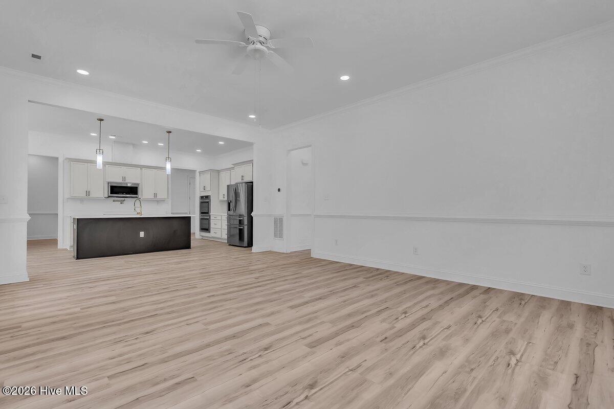2038 Autumn Drive Property Photo 18