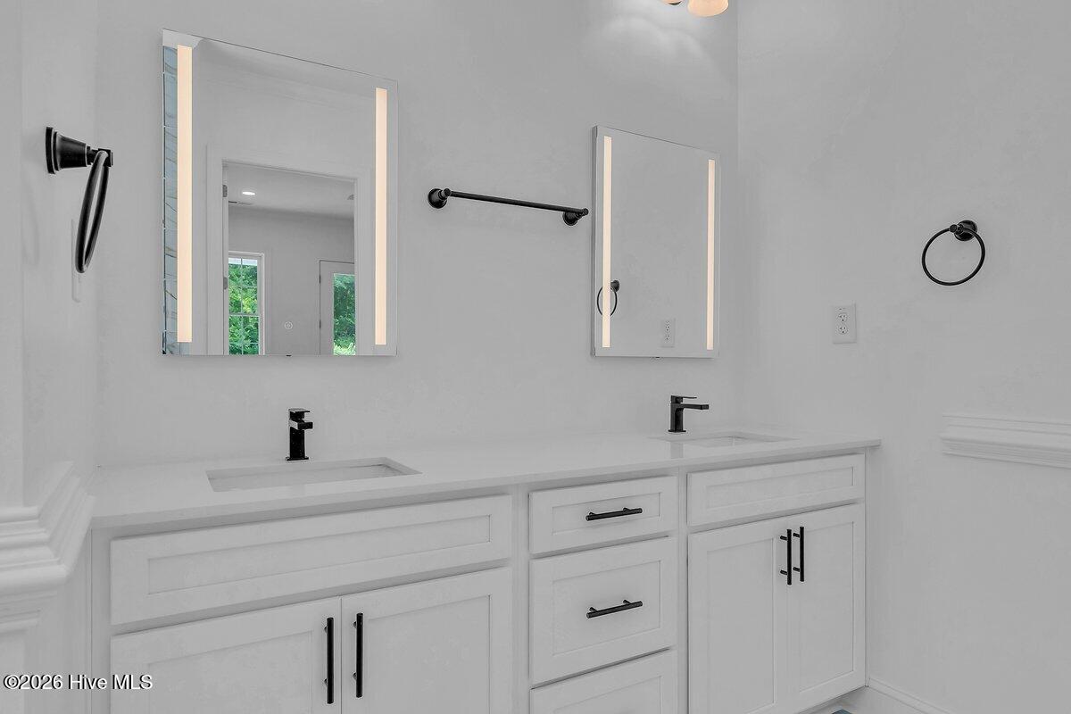2038 Autumn Drive Property Photo 41