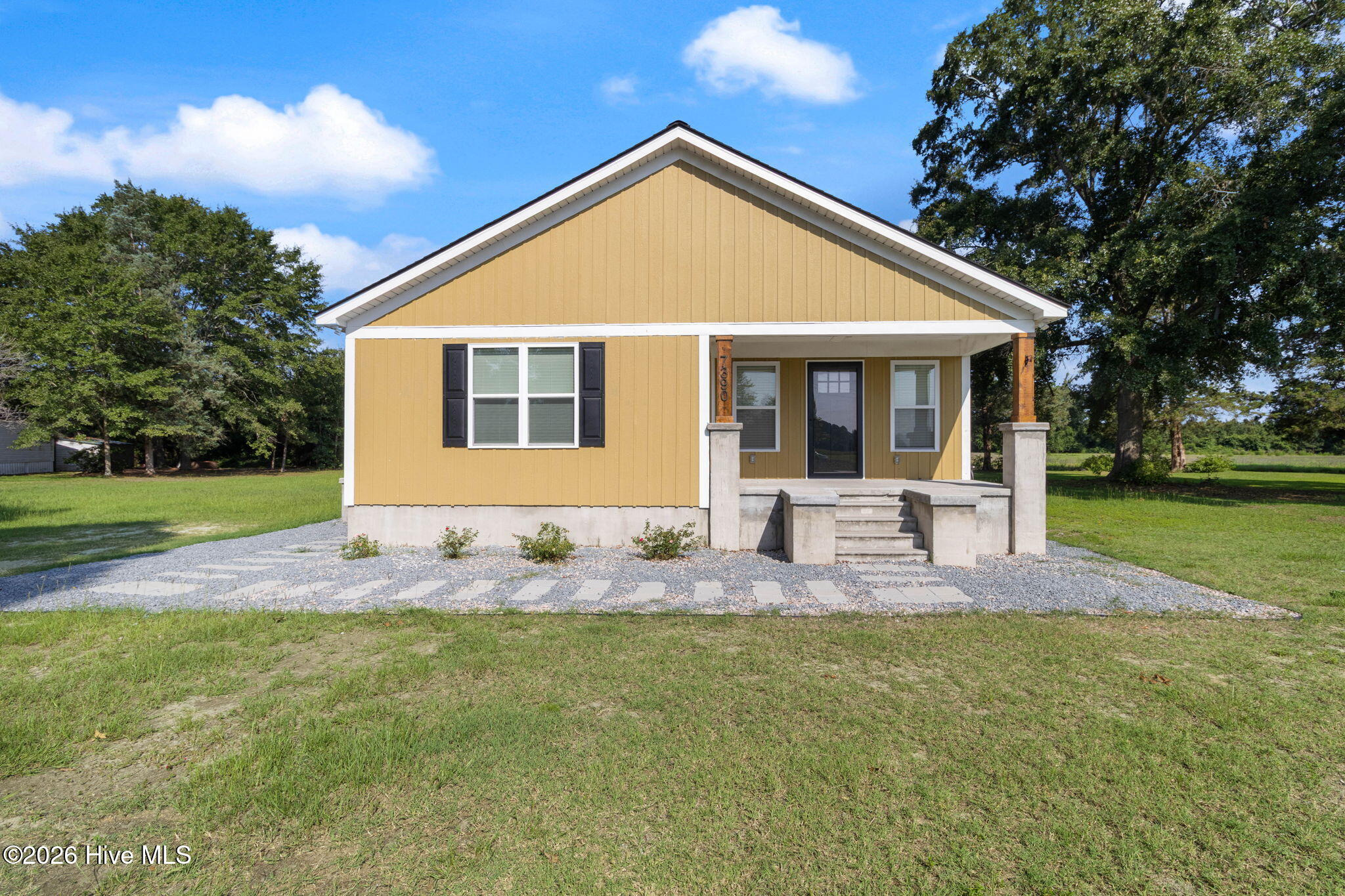 7390 Center Road Property Photo 1