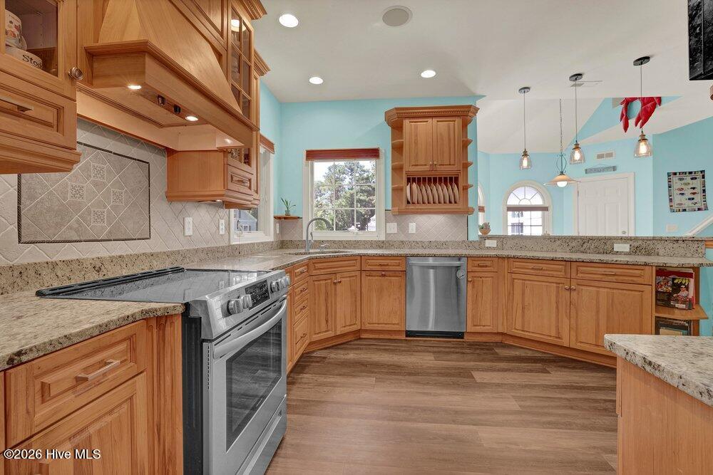 107 S Grist Mill Road Property Photo 12