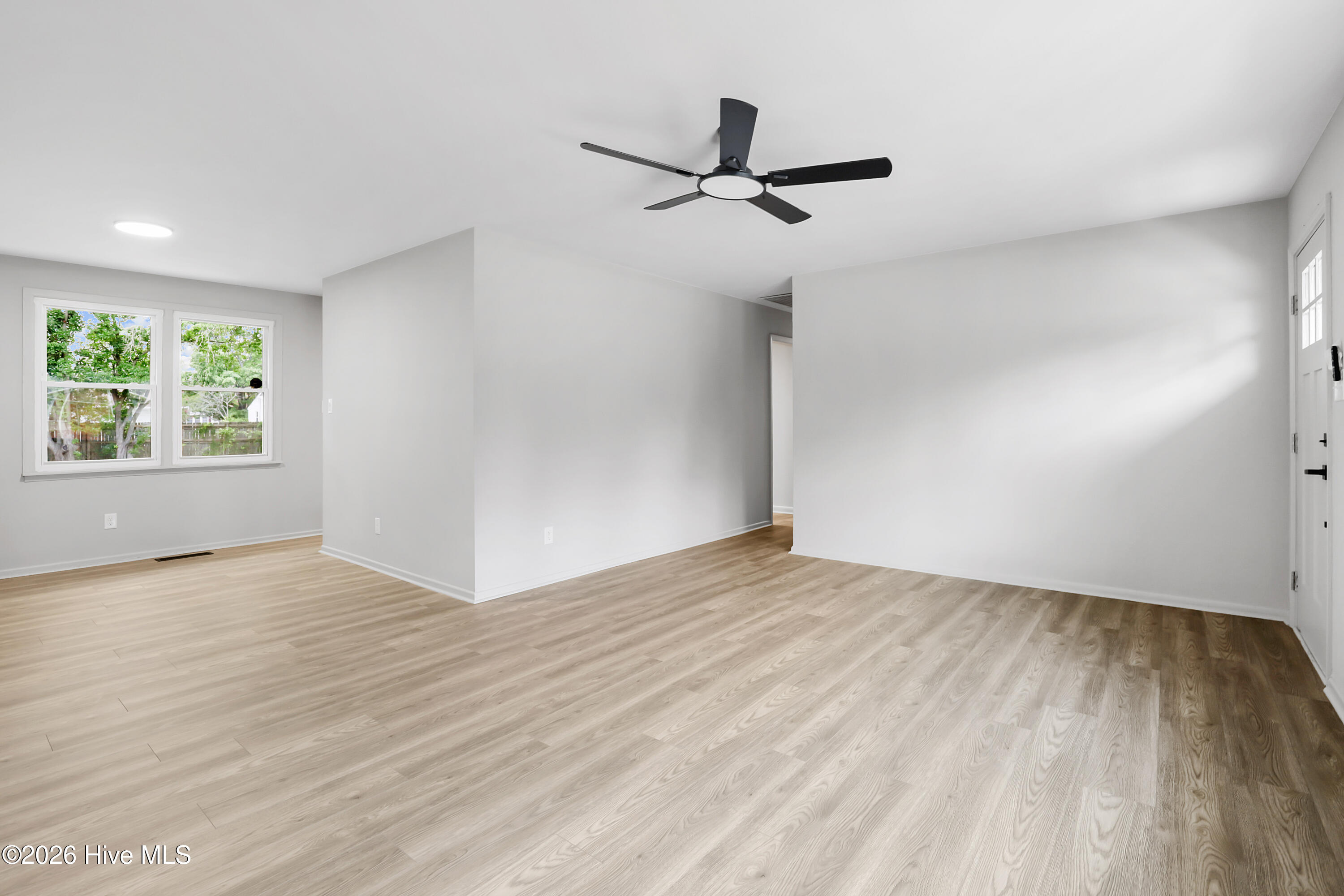 105 Sumpter Drive Property Photo 7