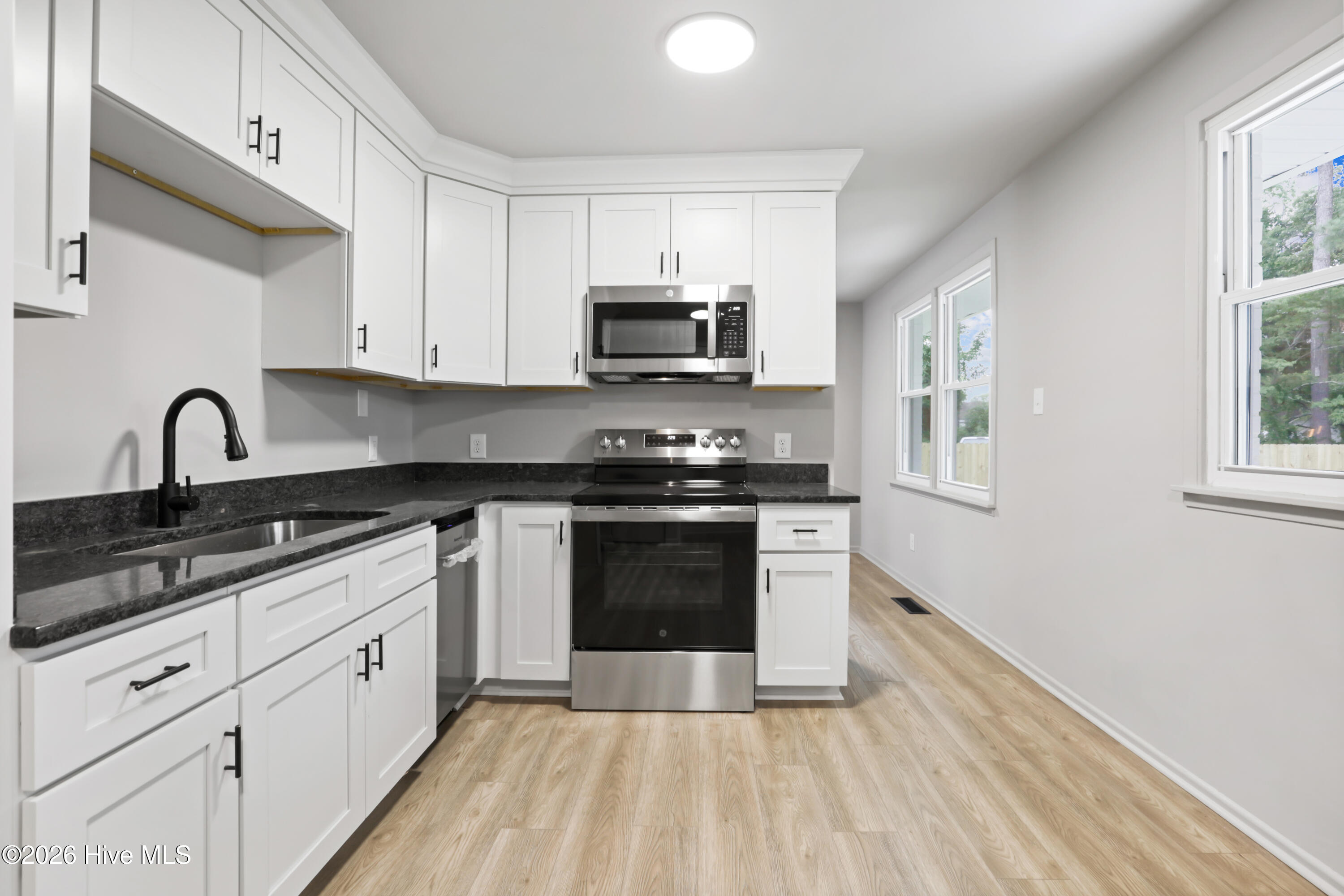 105 Sumpter Drive Property Photo 13