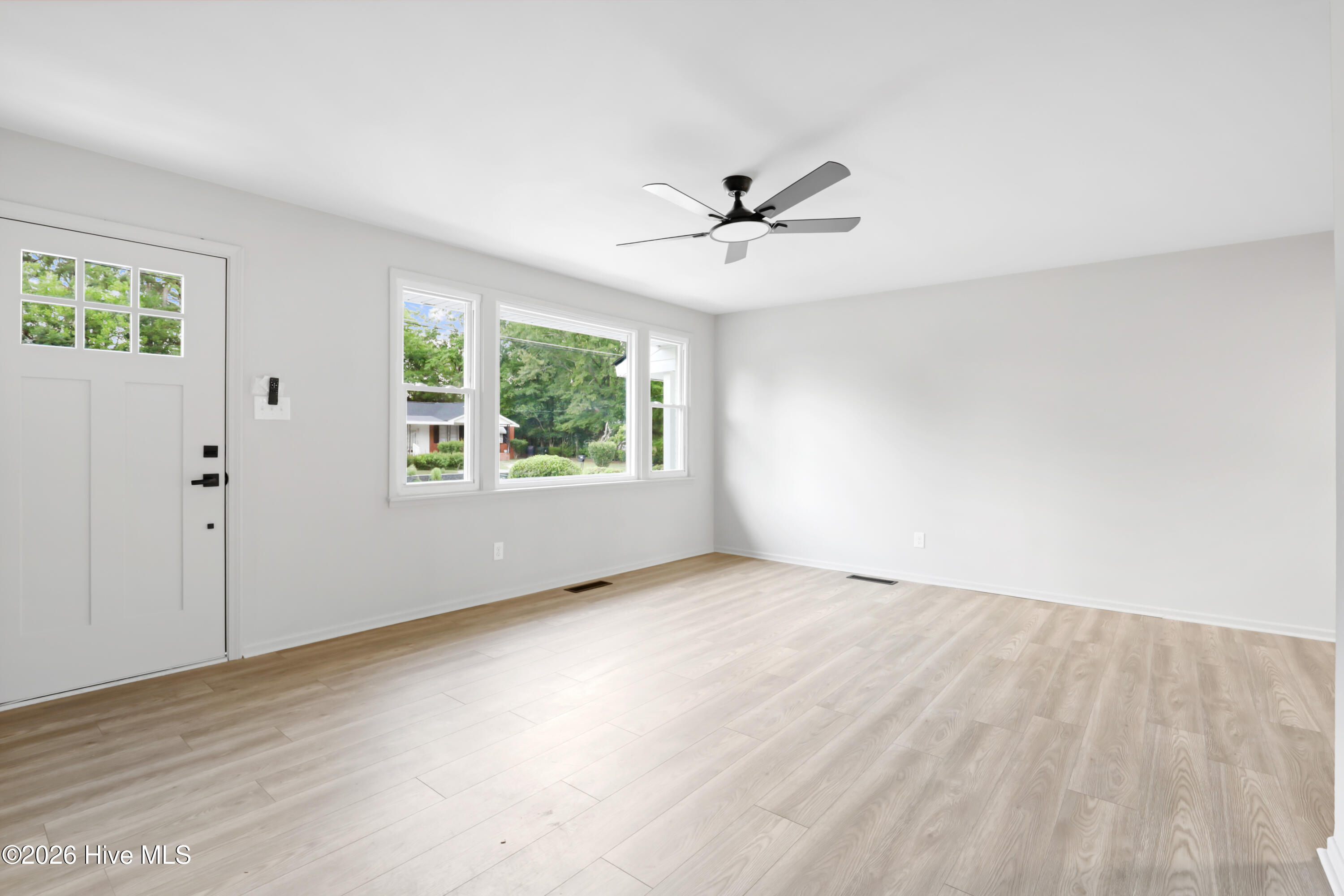 105 Sumpter Drive Property Photo 15
