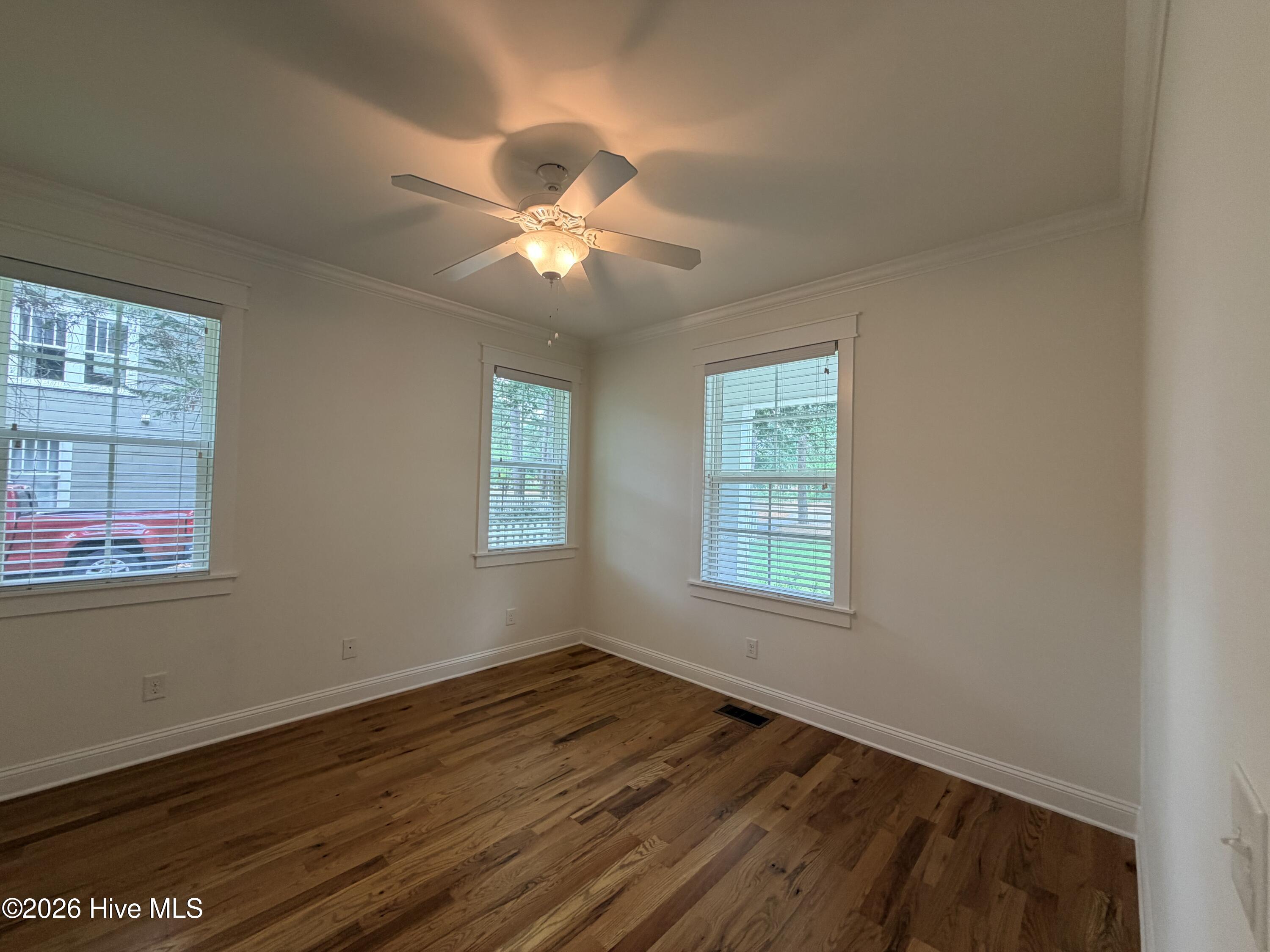 85 Dundee Road Property Photo 3