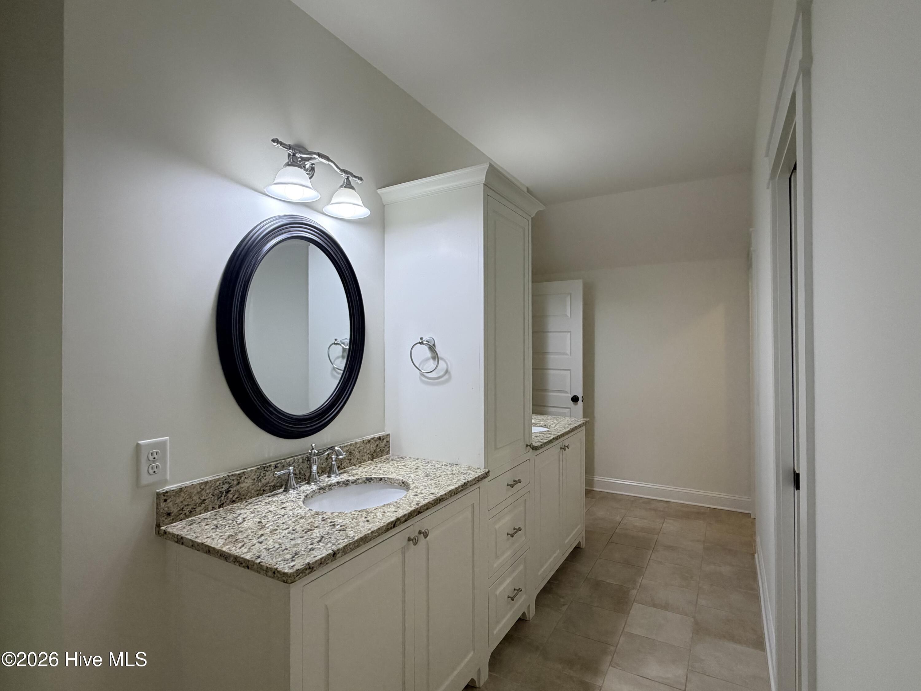 85 Dundee Road Property Photo 56