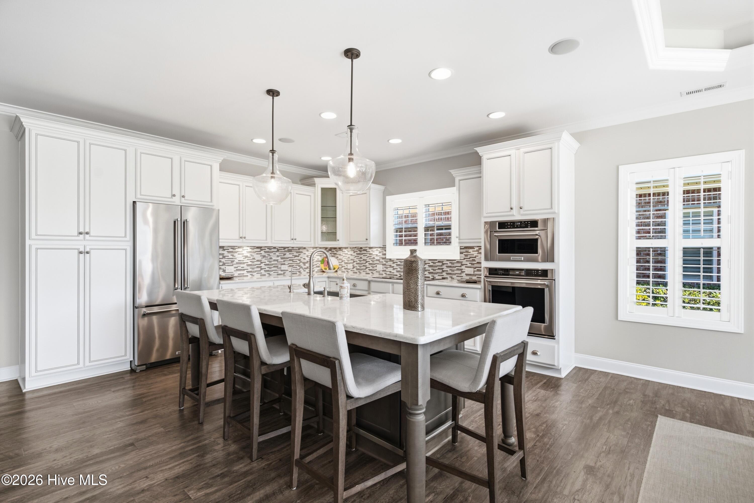 1402 Admiral Way Property Photo 8