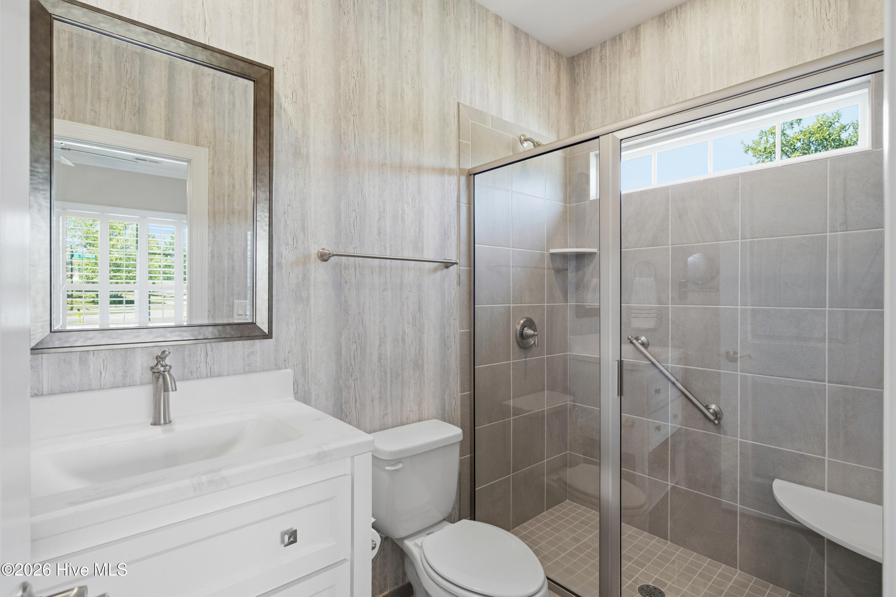 1402 Admiral Way Property Photo 26