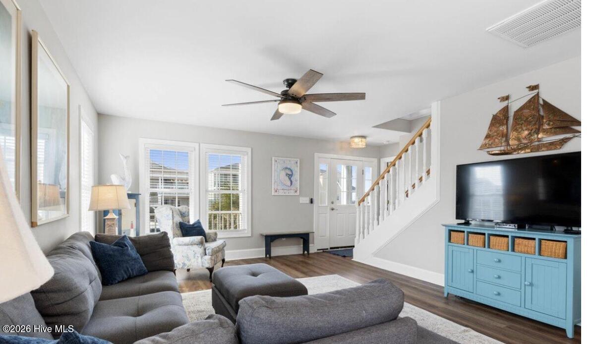 436 Ocean Boulevard W Property Photo 8