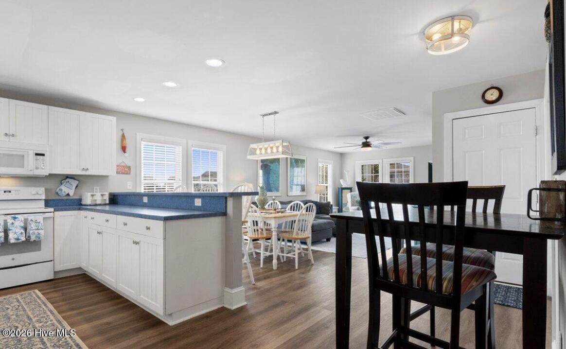 436 Ocean Boulevard W Property Photo 10