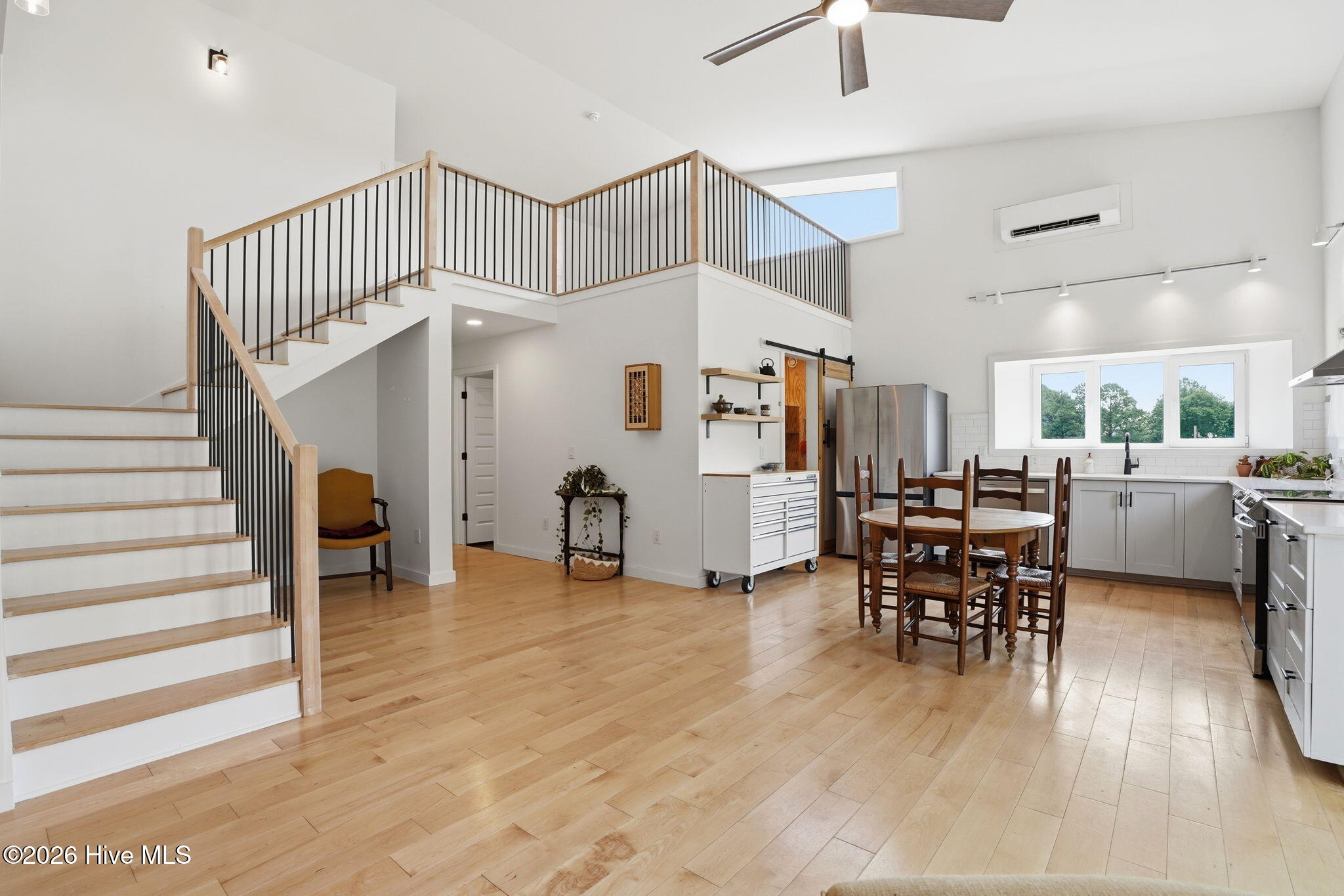 4800 Eatmon Road Property Photo 4