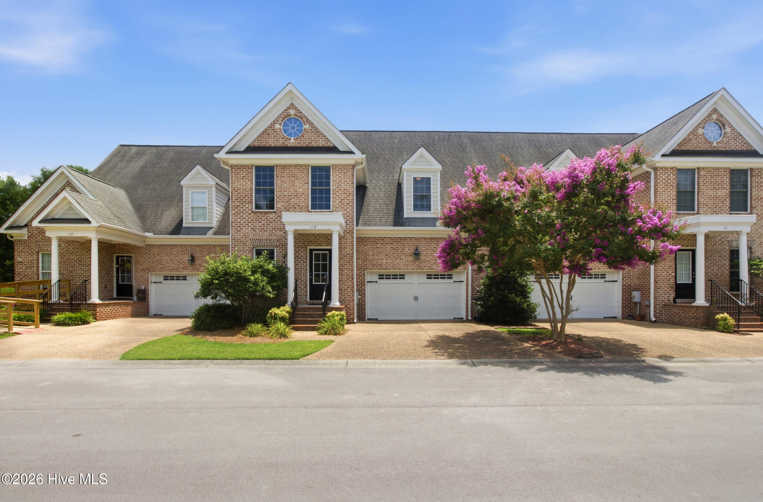 109 Colonel Burgwyn Drive Property Photo 4