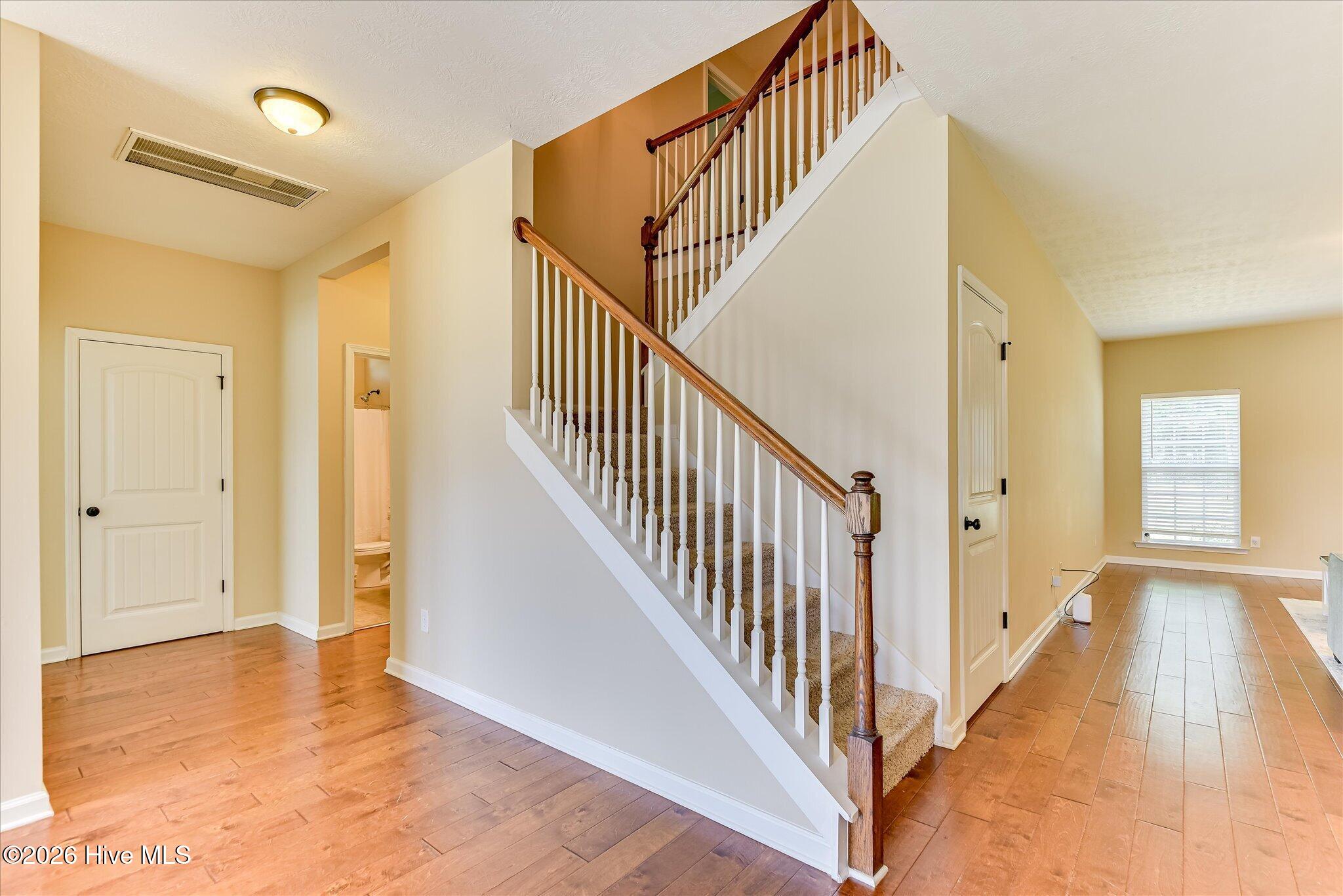 324 Foxchase Circle Property Photo 37