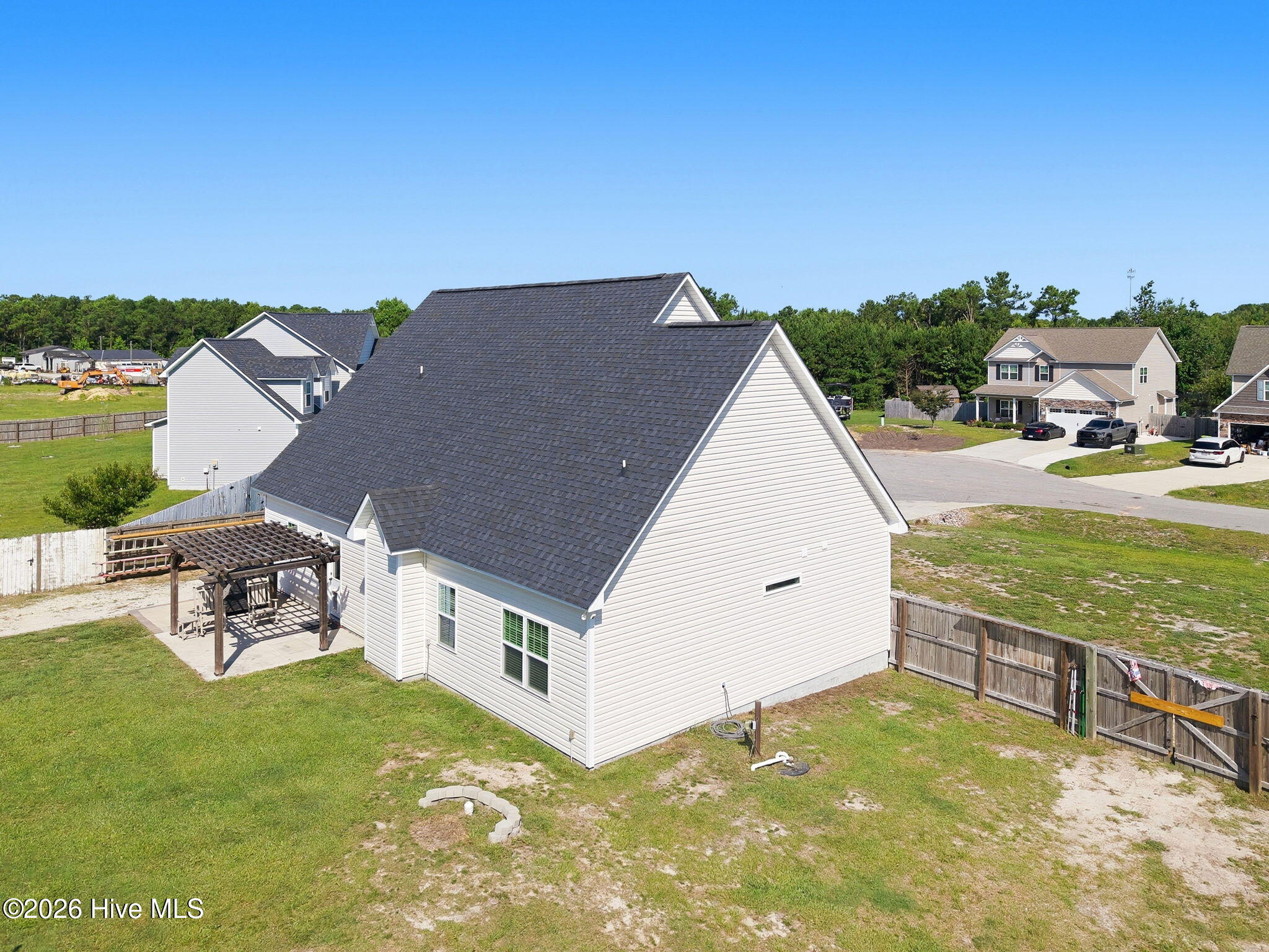 302 White Dove Drive Property Photo 6