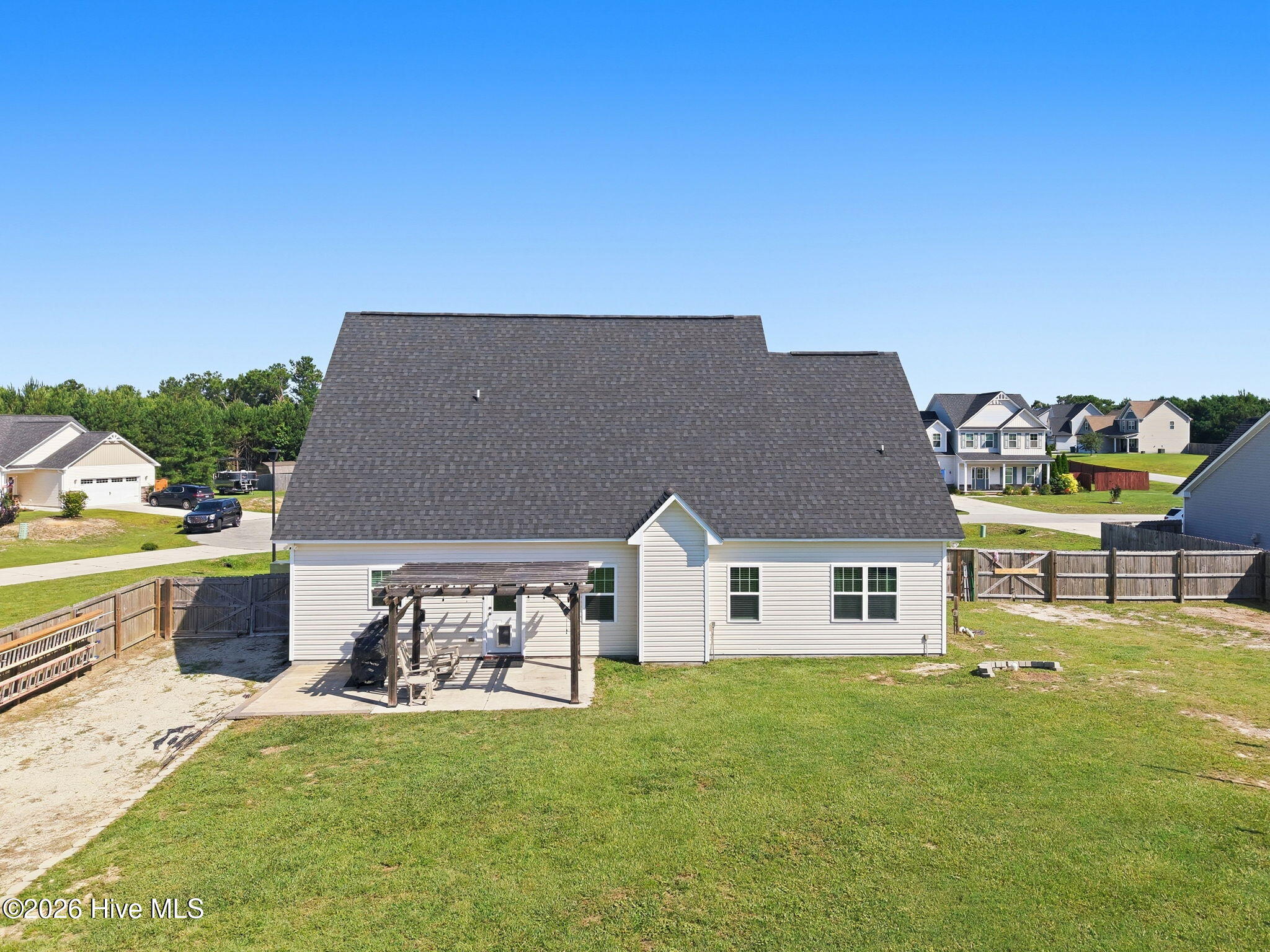 302 White Dove Drive Property Photo 7