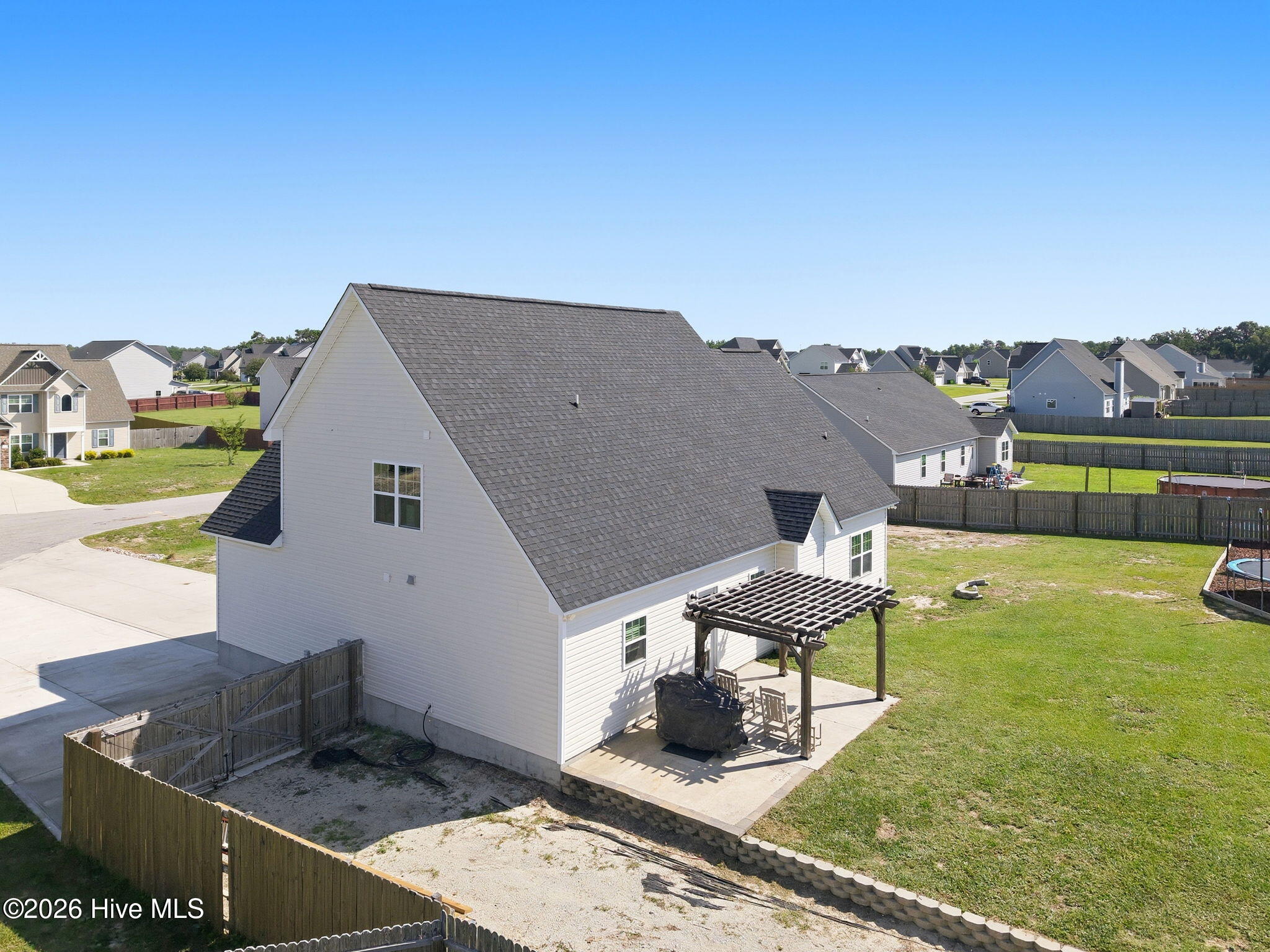 302 White Dove Drive Property Photo 8