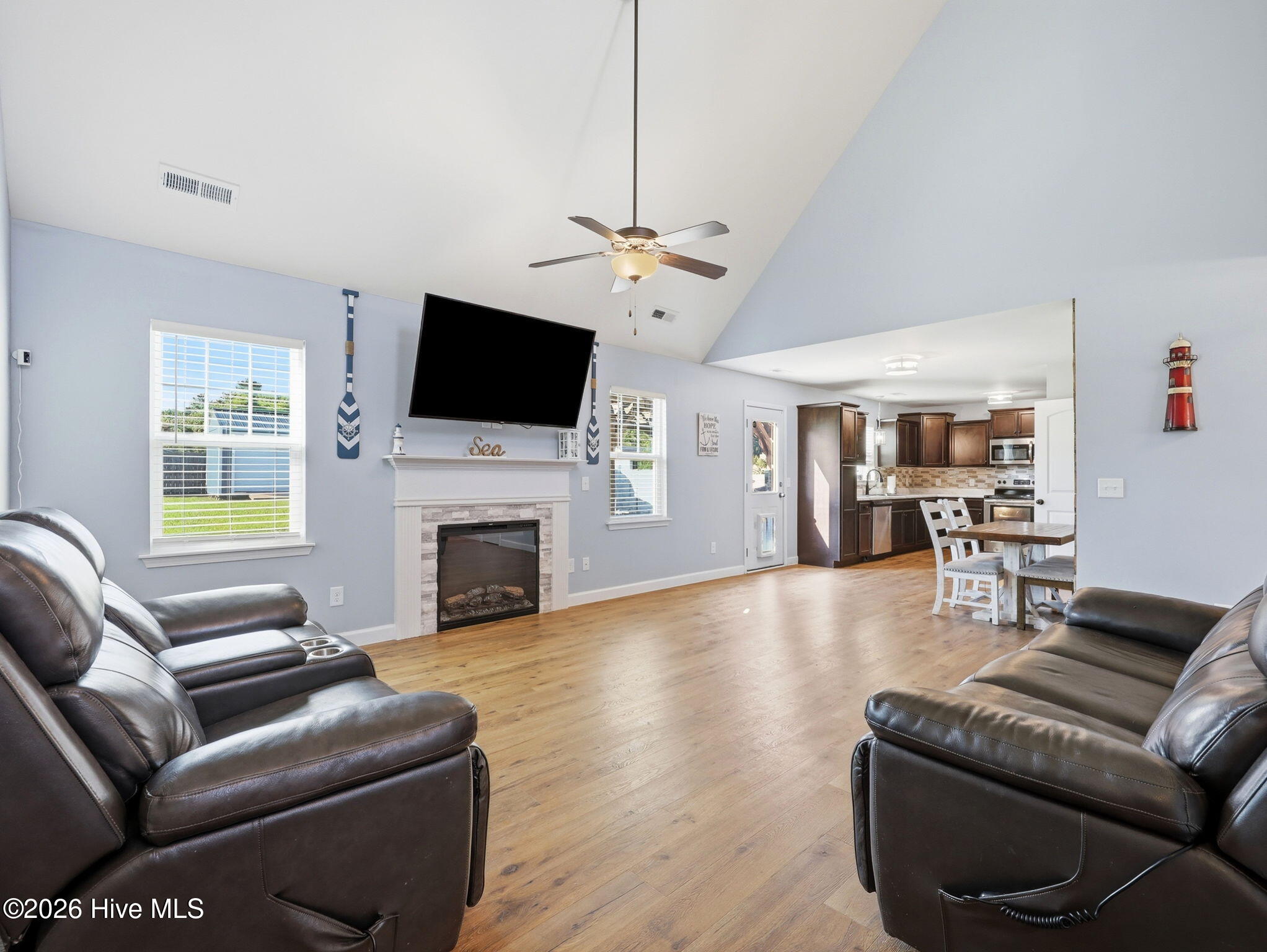 302 White Dove Drive Property Photo 15